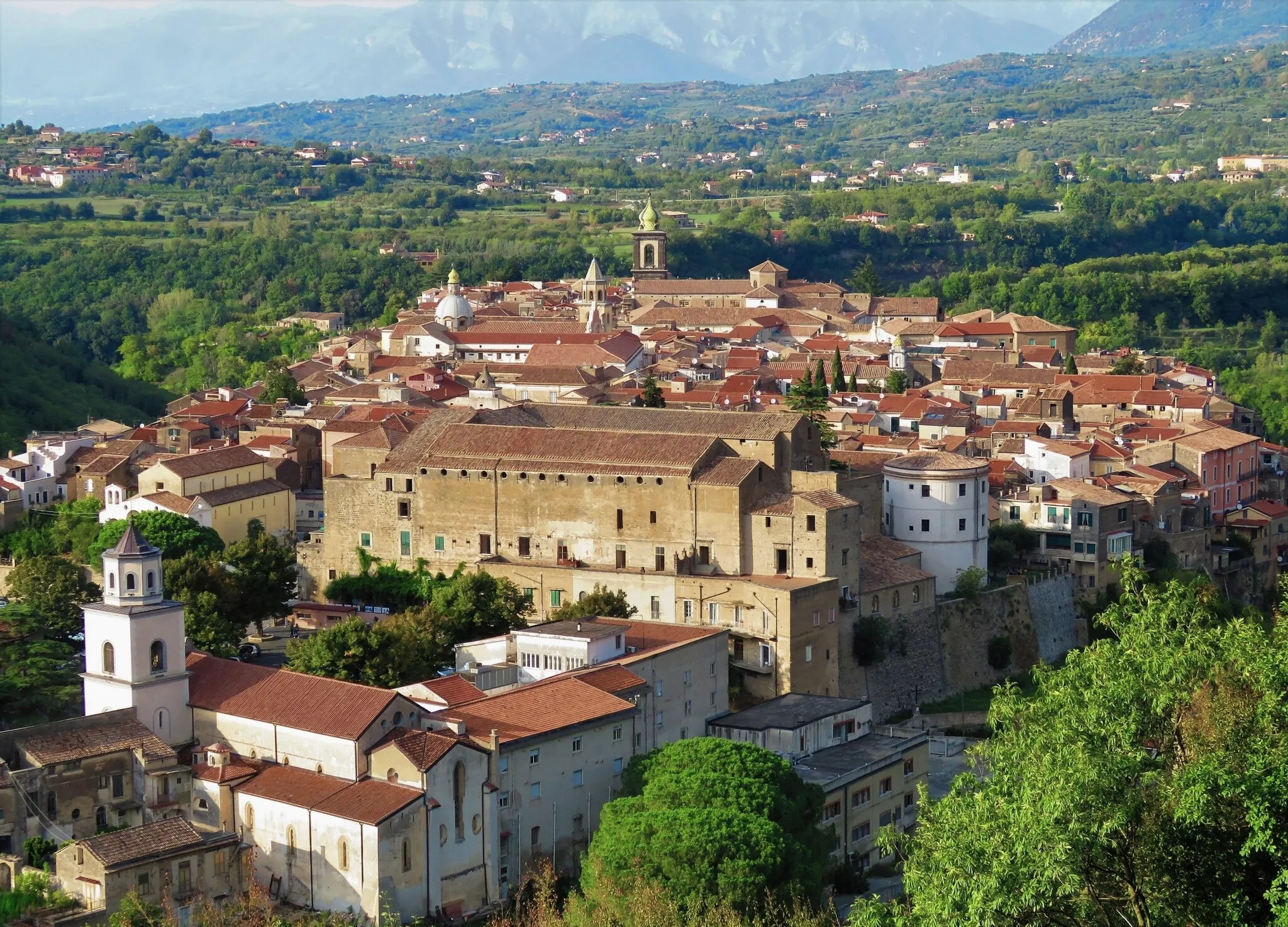 Photo showing: Sant'Agata de' Goti vista dall'alto