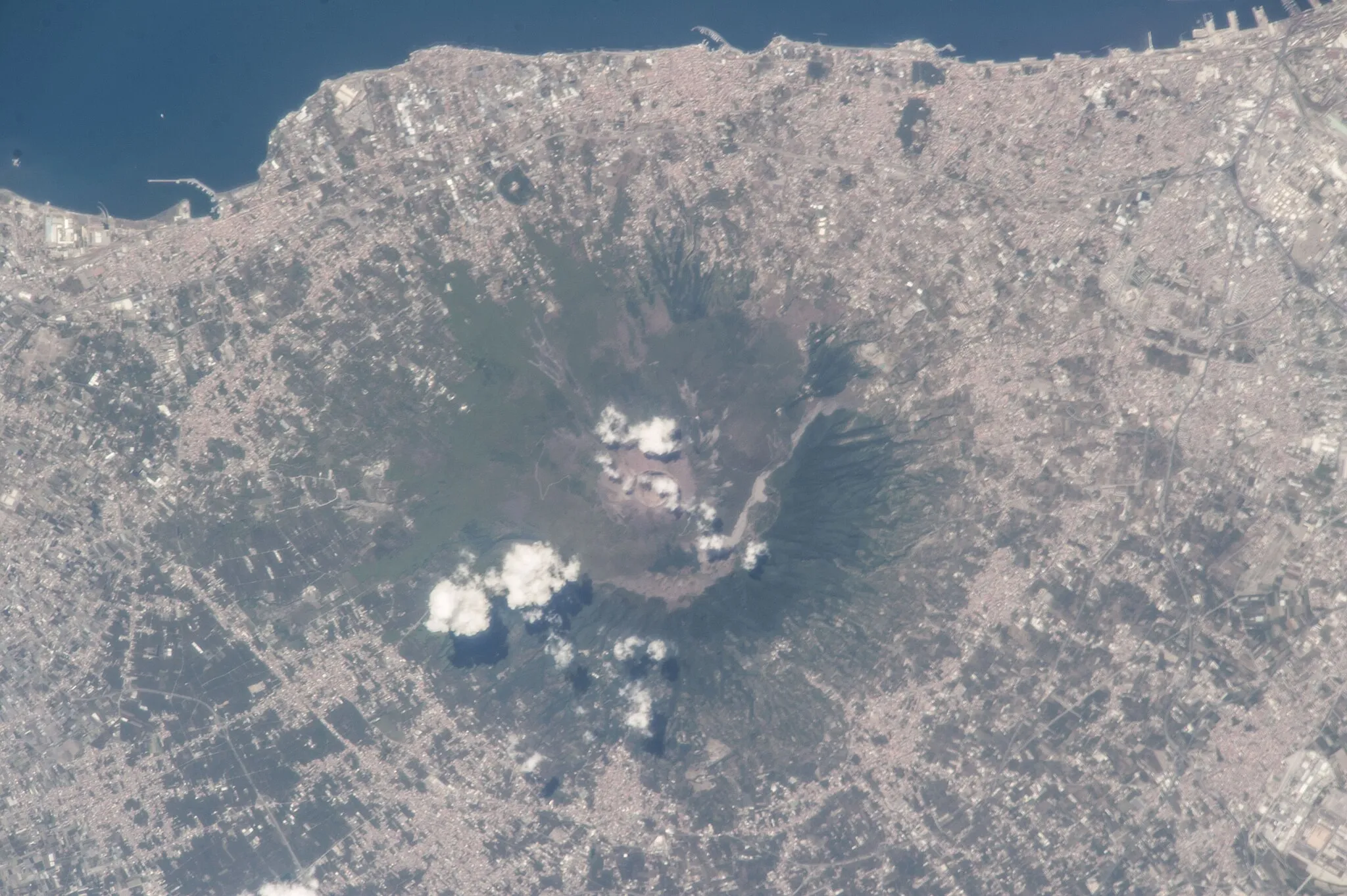 Photo showing: View of Italy taken during ISS Expedition 36.