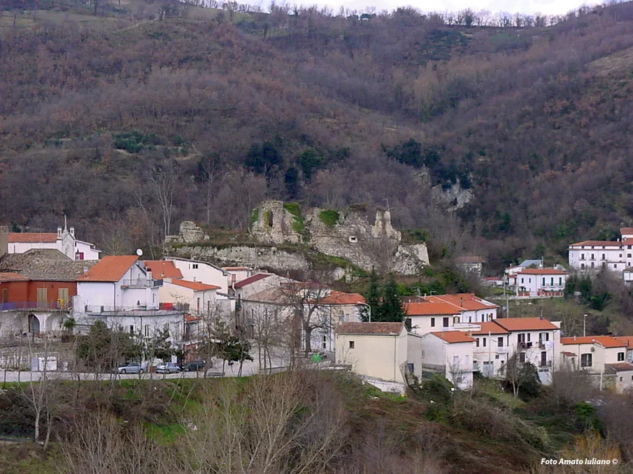 Photo showing: Terranova d'Arpaise (BN) i ruderi del Castello Normanno secolo XI.