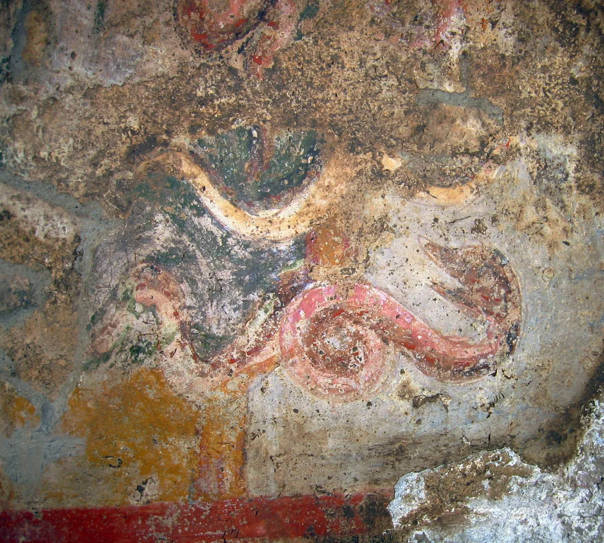 Photo showing: Crypt of San Marco dei Sabariani, Benevento, Italy. Fresco of the miraculous catch of fish (maybe): detail with snake