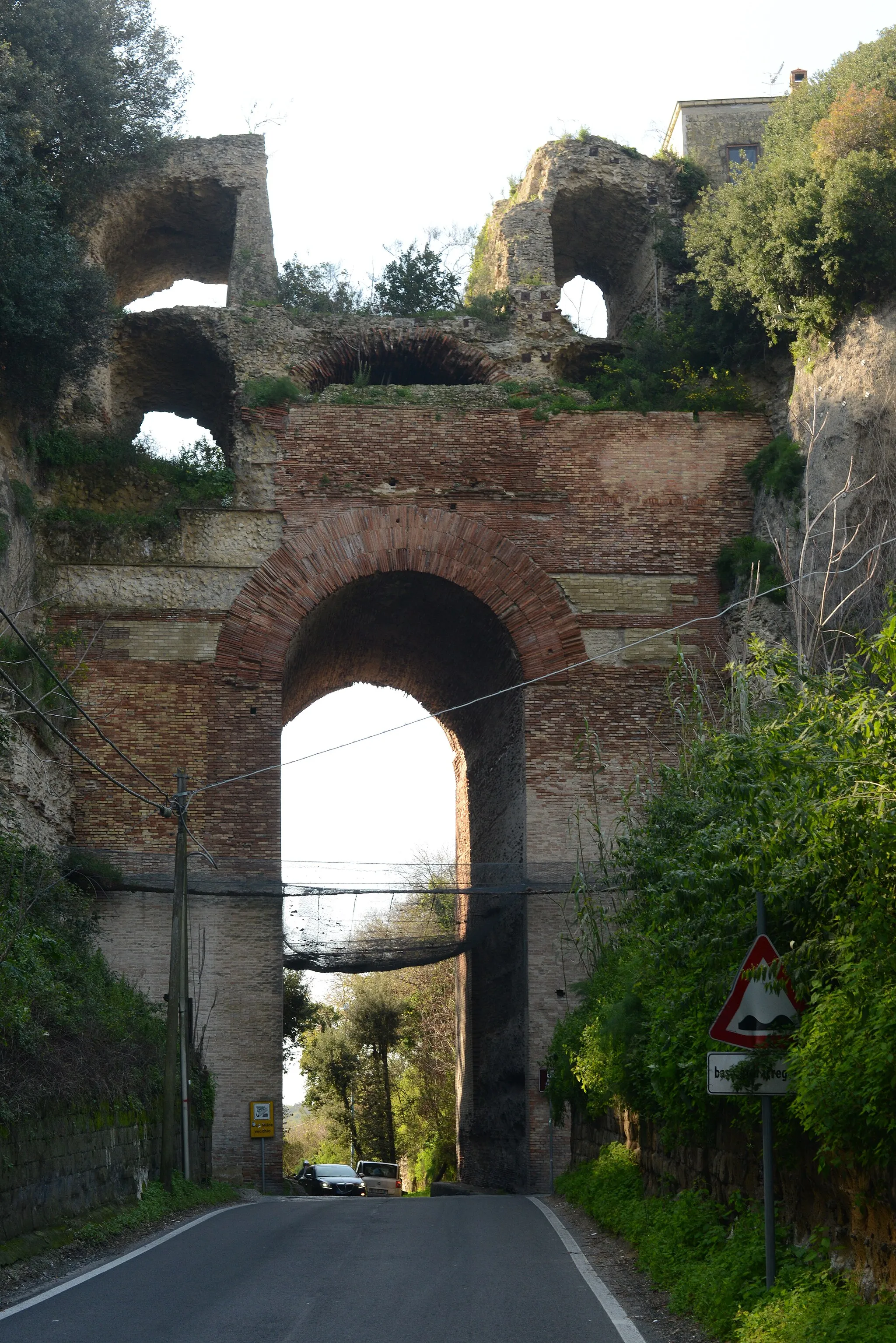 Photo showing: L'Arco Felice romano, Pozzuoli