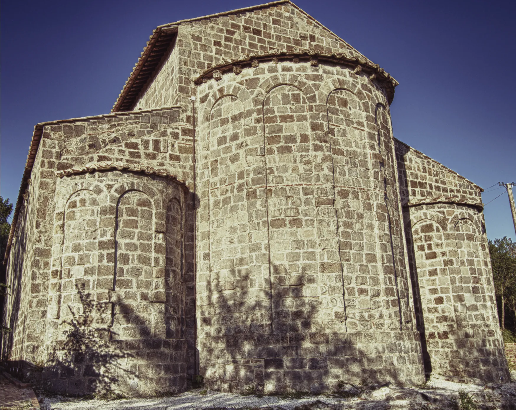 Photo showing: Retro di S.Maria in Foro Claudio, a cura del Circuito socio-culturale Caleno