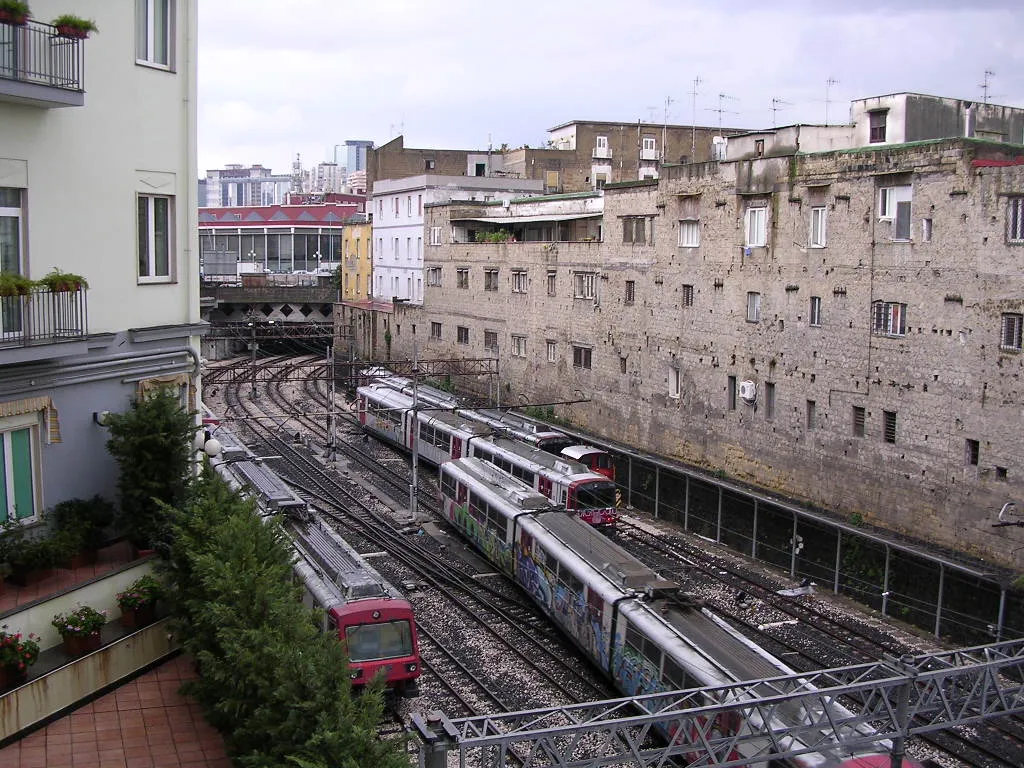 Photo showing: Italie Naples avant-gare du Circumvesuviana
