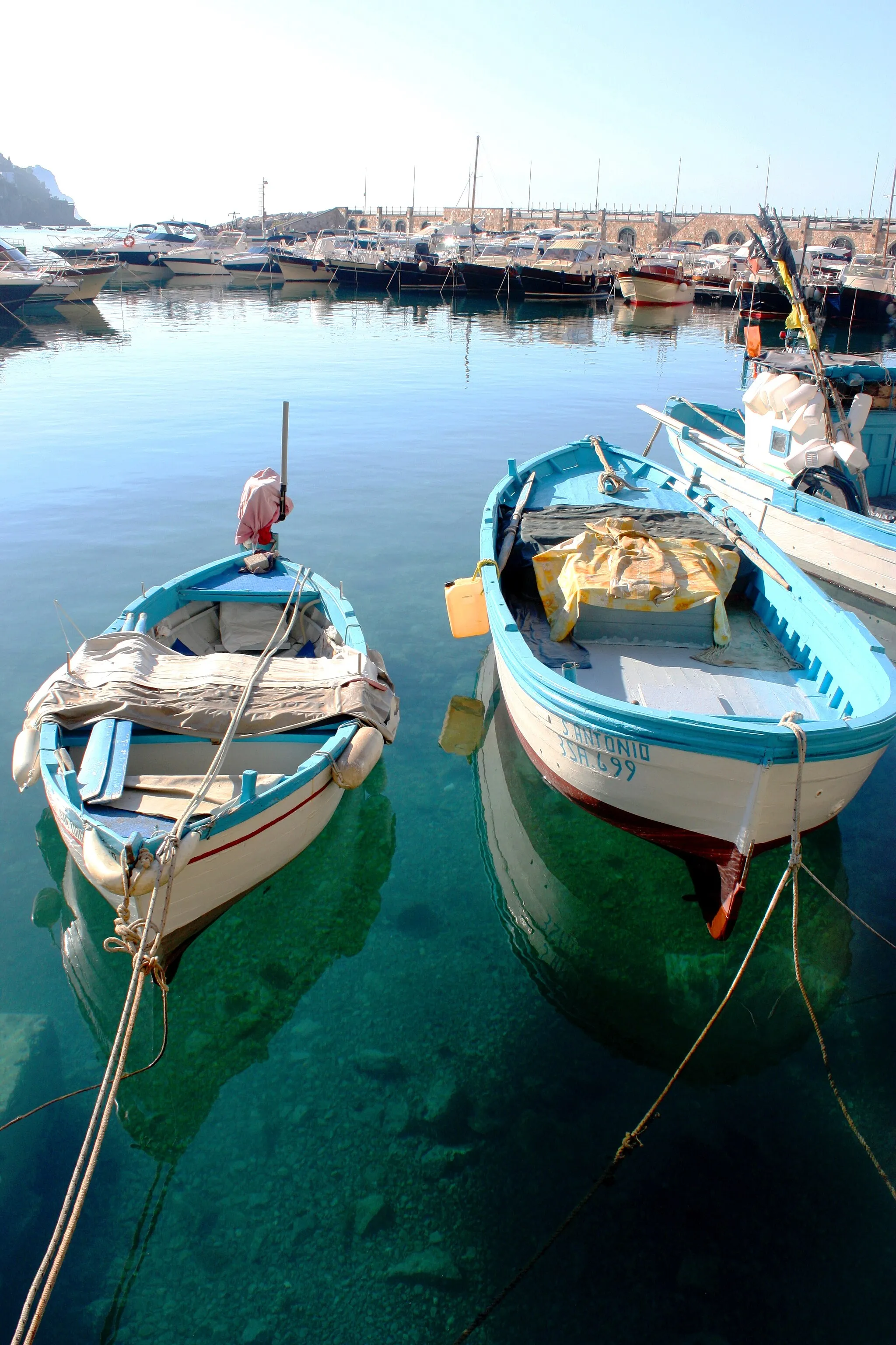 Photo showing: Maiori, boats