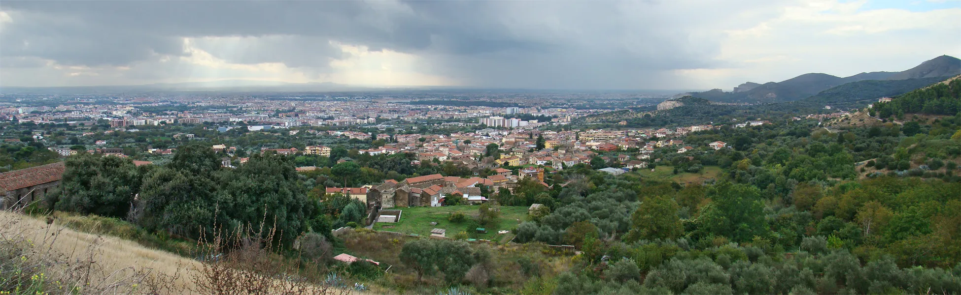 Photo showing: Caserta, Campania, Italy. Panoramic view from Casertavecchia.