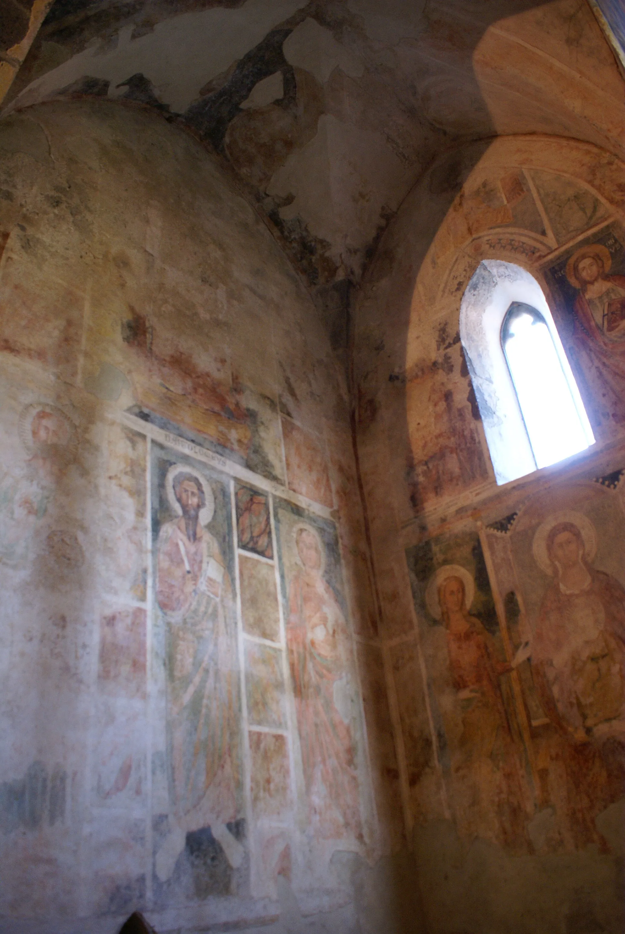 Photo showing: Piana di Monte Verna, chiesa di santa Maria a Marciano, cappella destra, affreschi