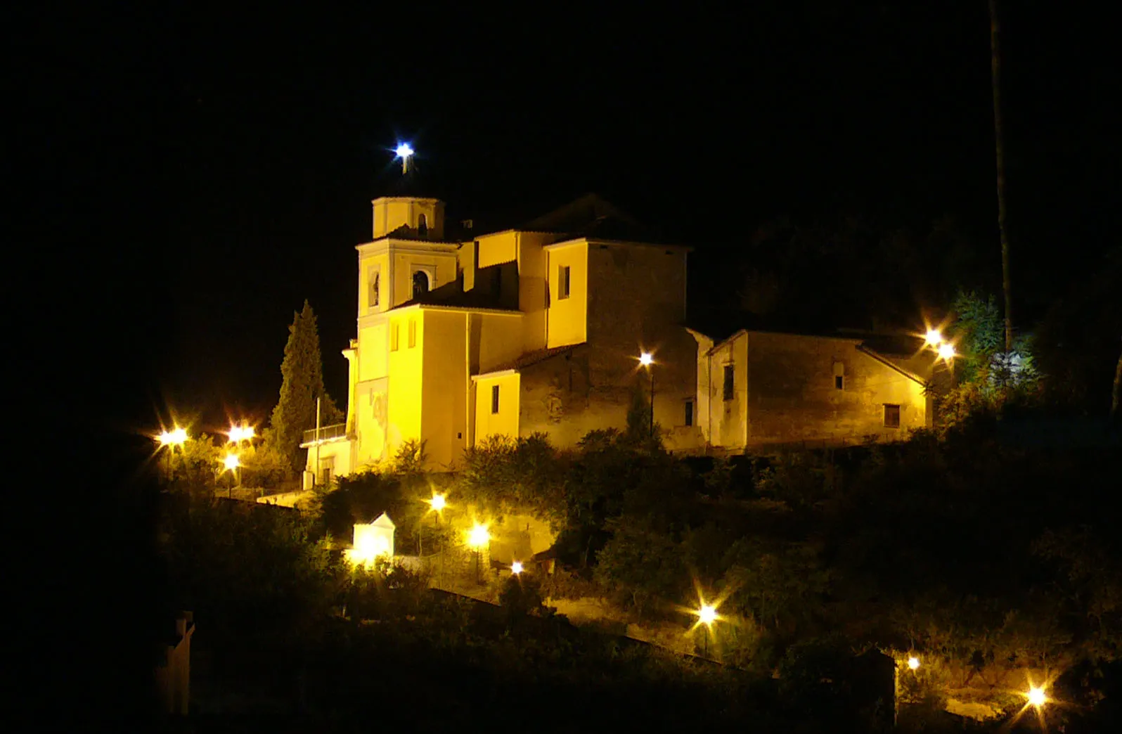 Photo showing: S.S.Salvatore, Baronissi, Salerno, Italy Church by Night