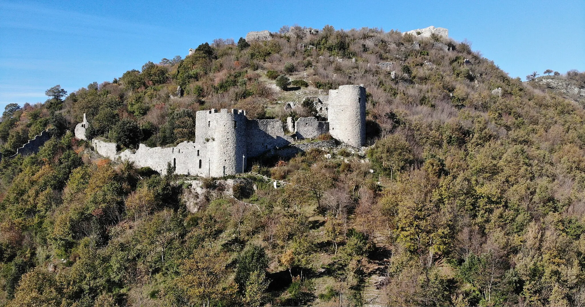 Photo showing: foto del castello di Mercato San Severino scattata con il drone