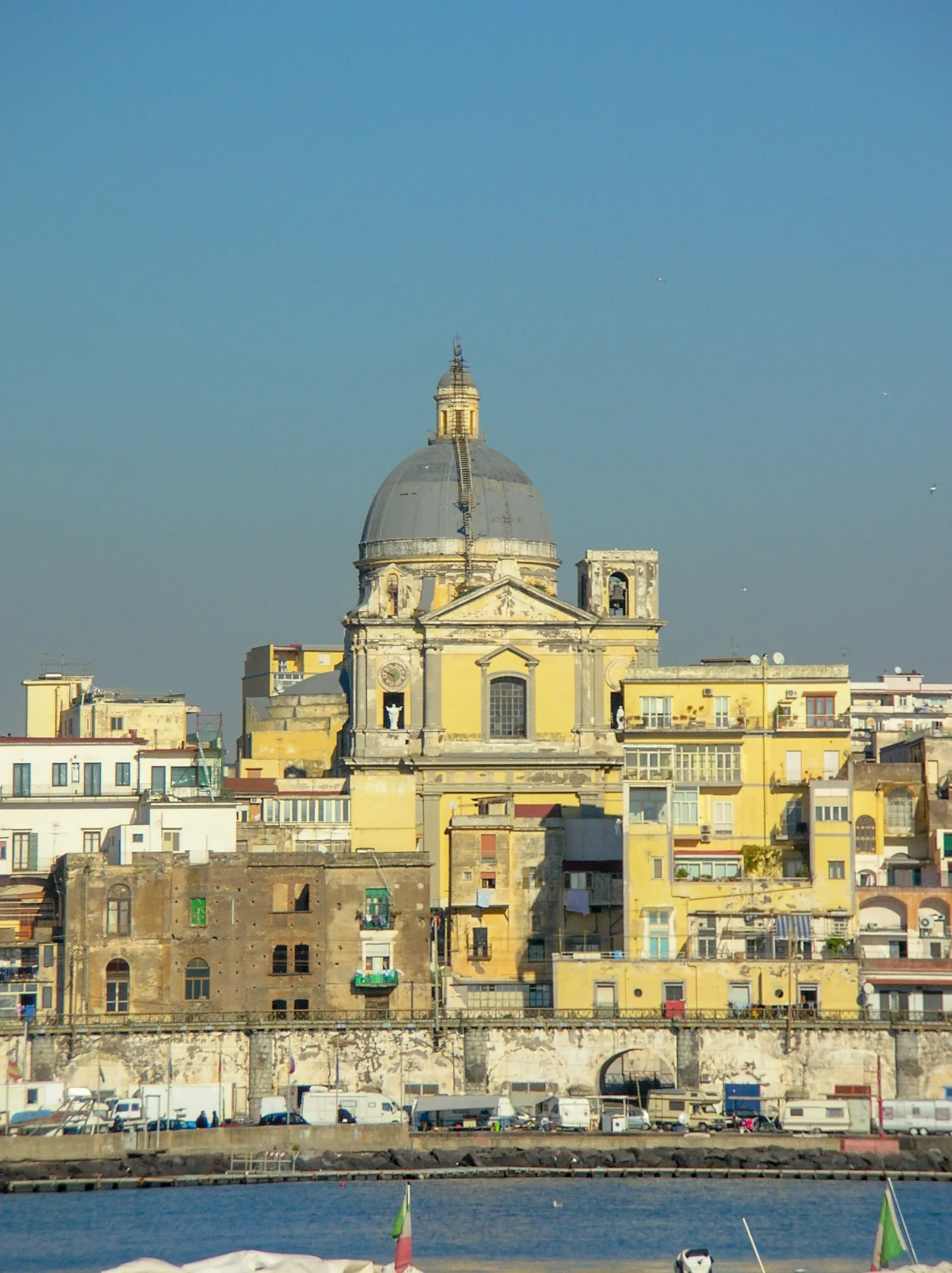 Photo showing: The Sanctuary of the Holy Spirit seen from the port of Torre Annunziata