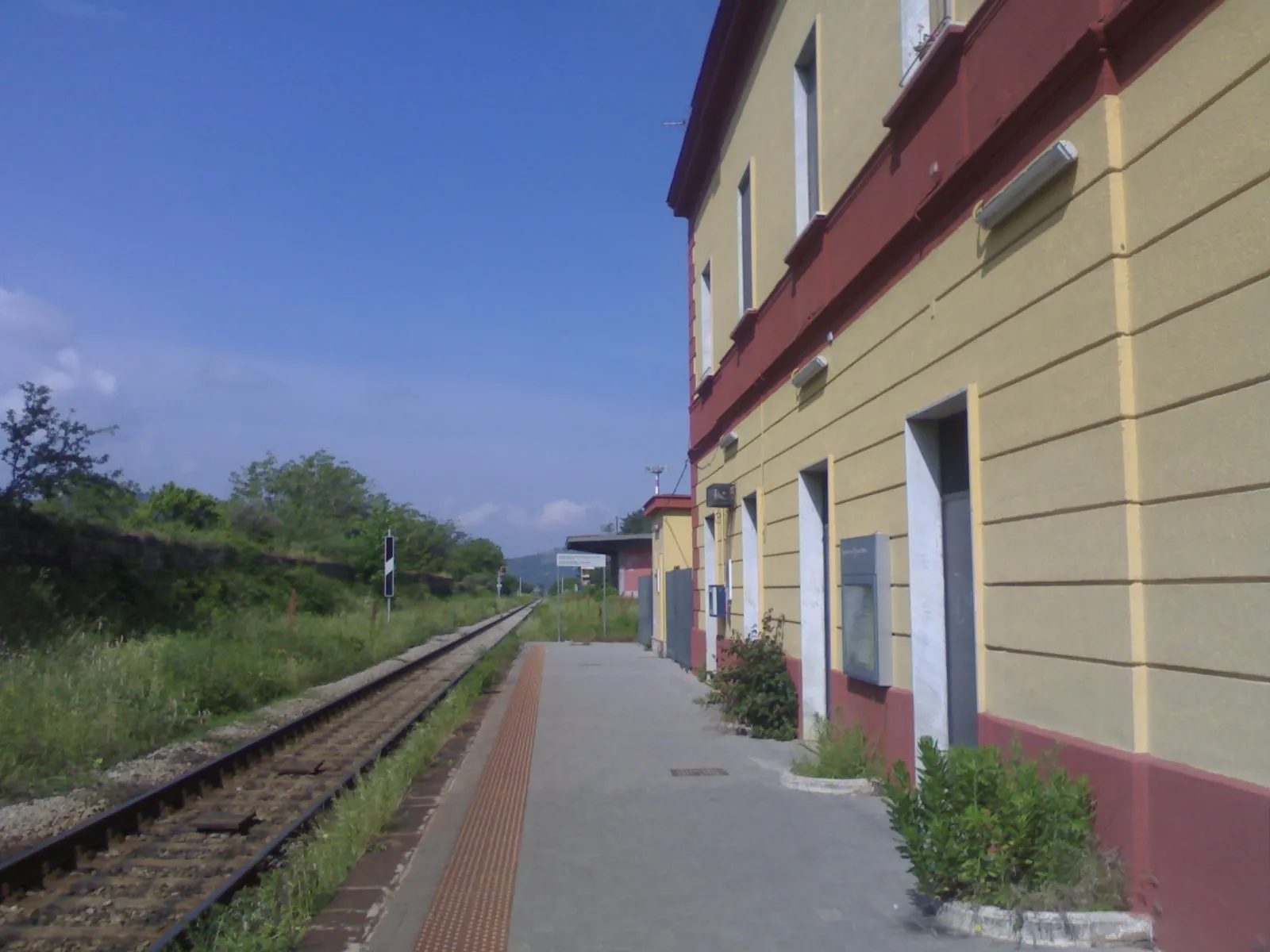 Photo showing: Stazione ferroviaria di castel San Giorgio-Roccapiemonte