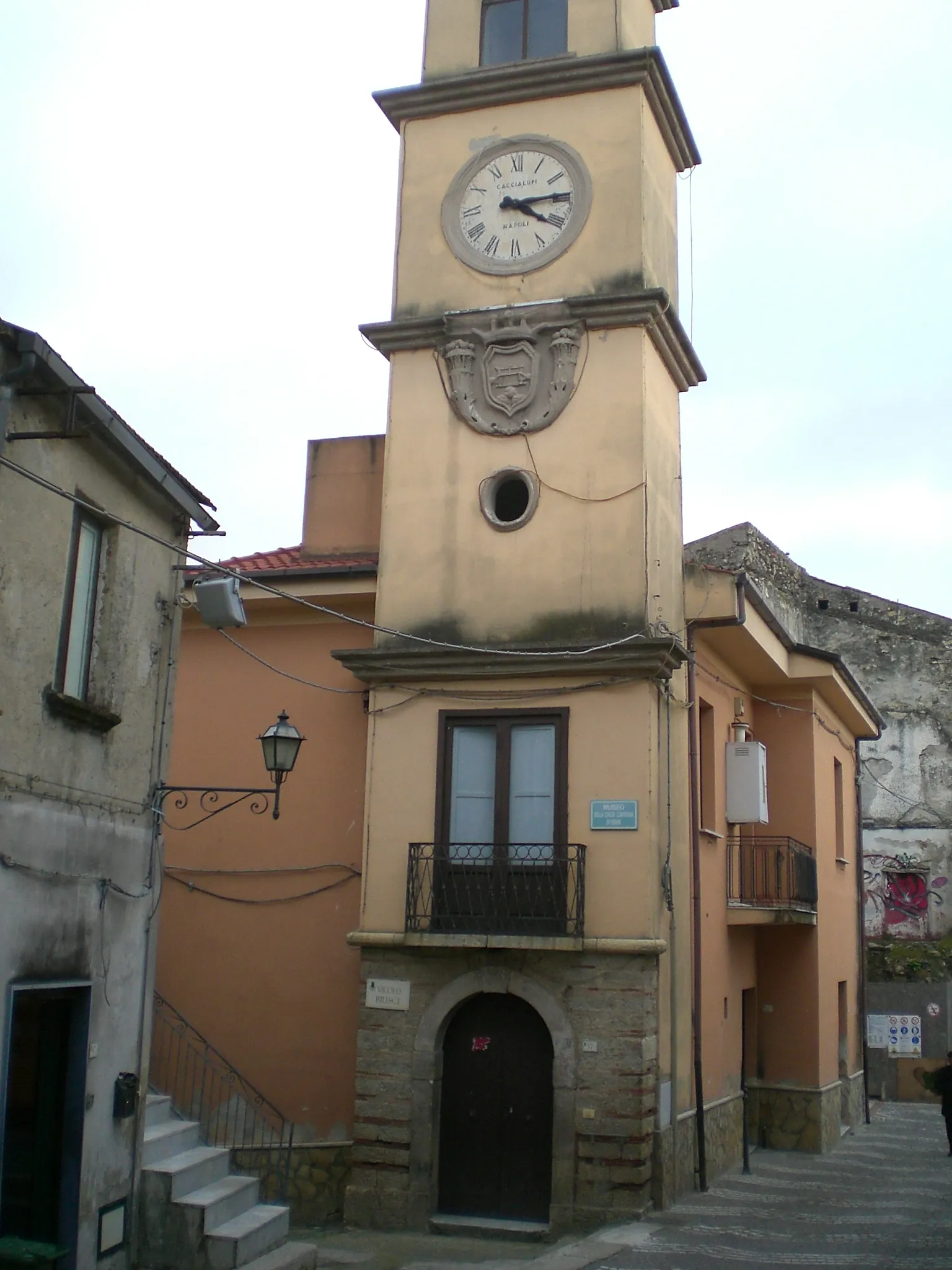 Photo showing: Vecchio municipio di Serre, sede del Museo della civiltà contadina