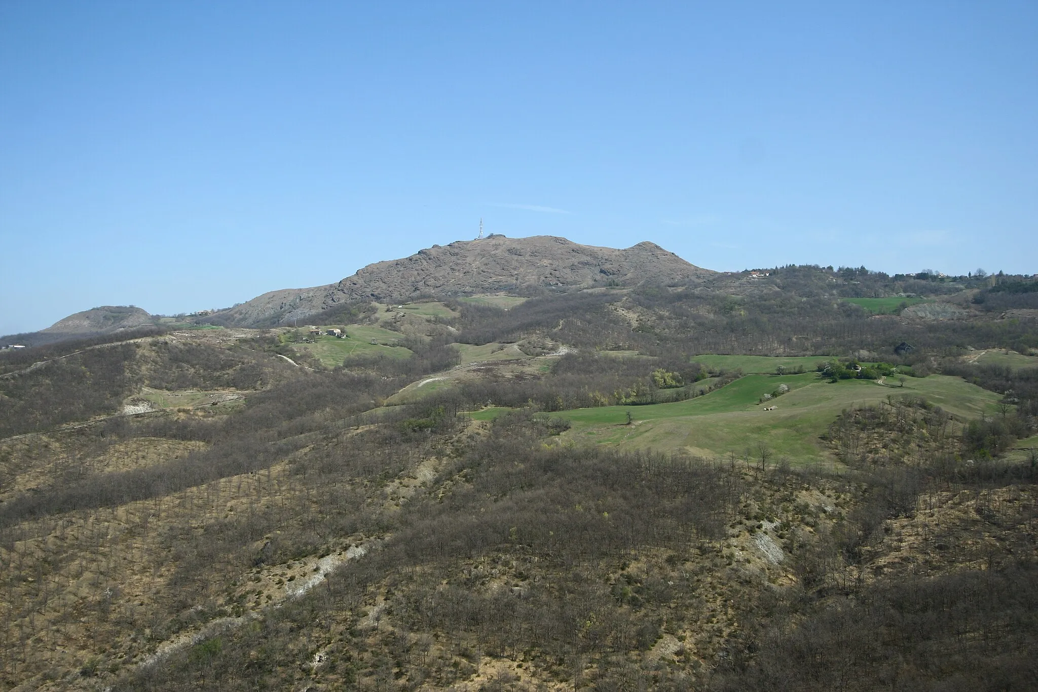 Photo showing: IL Monte Prinzera visto da Rocca Galanga
riserva regionale Monte Prinzera (Q61628151)