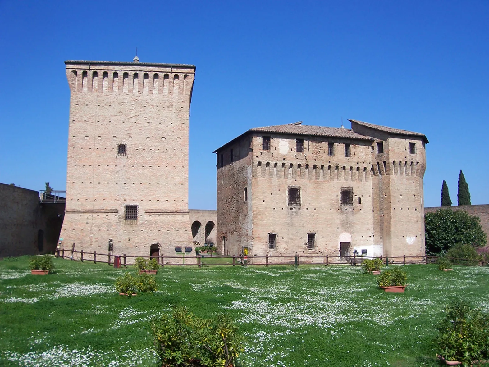 Photo showing: Il Maschio e la Femmina della Rocca Malatestiana di Cesena