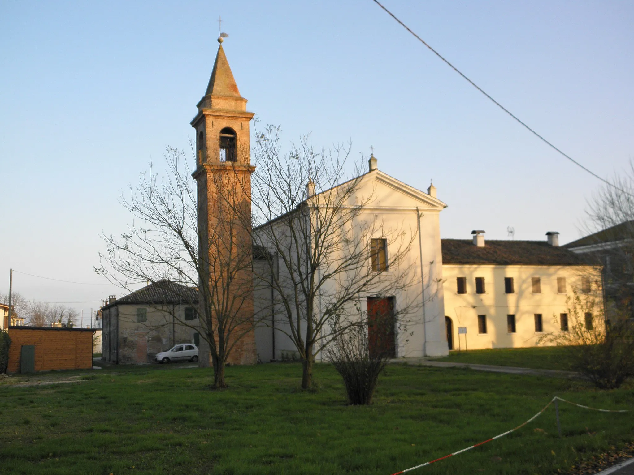 Photo showing: Parasacco, frazione di Ferrara: la chiesa parrocchiale di San Carlo Borromeo (XVII secolo).