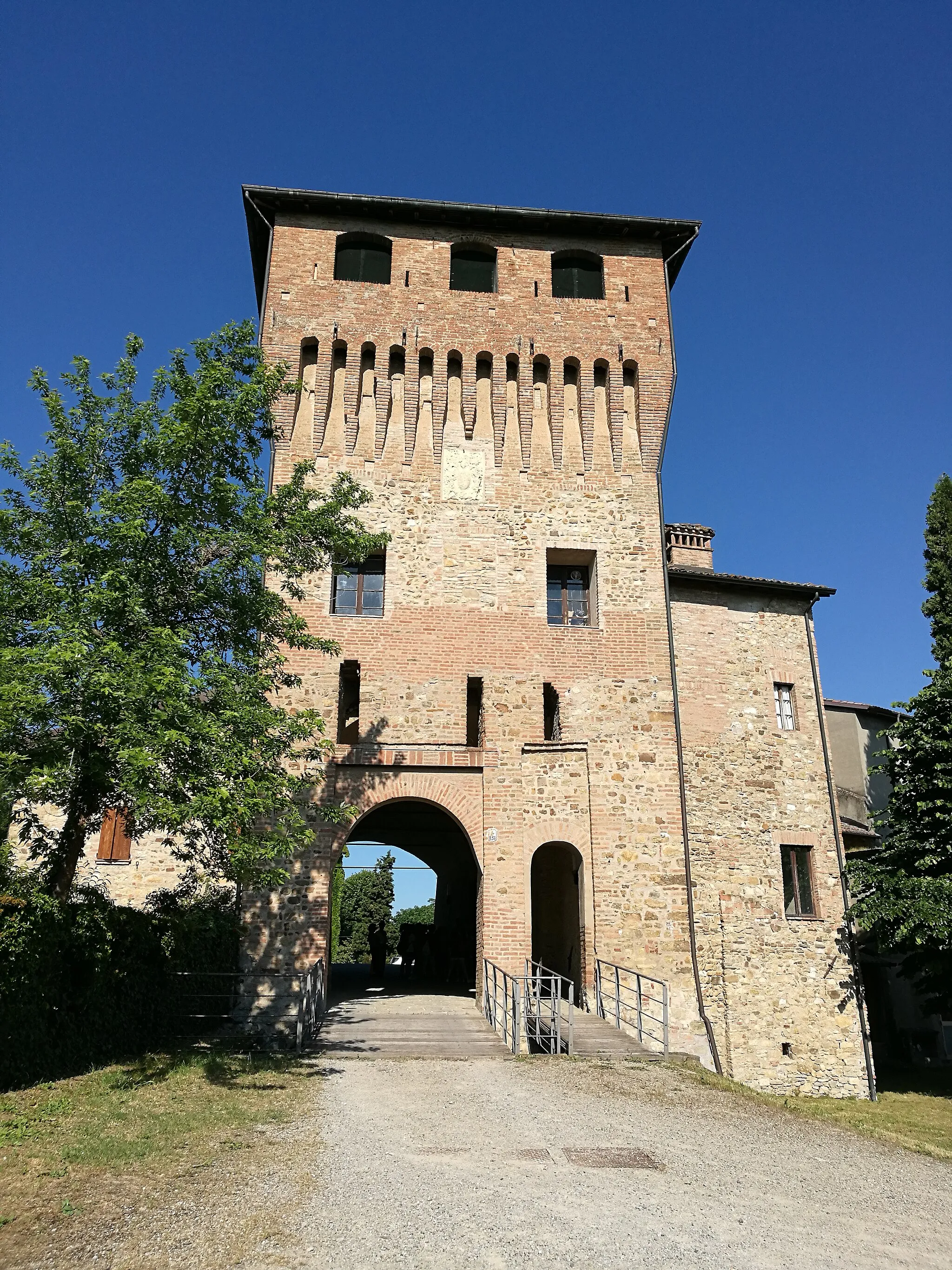 Photo showing: La torre del castello di Casalgrande Alto