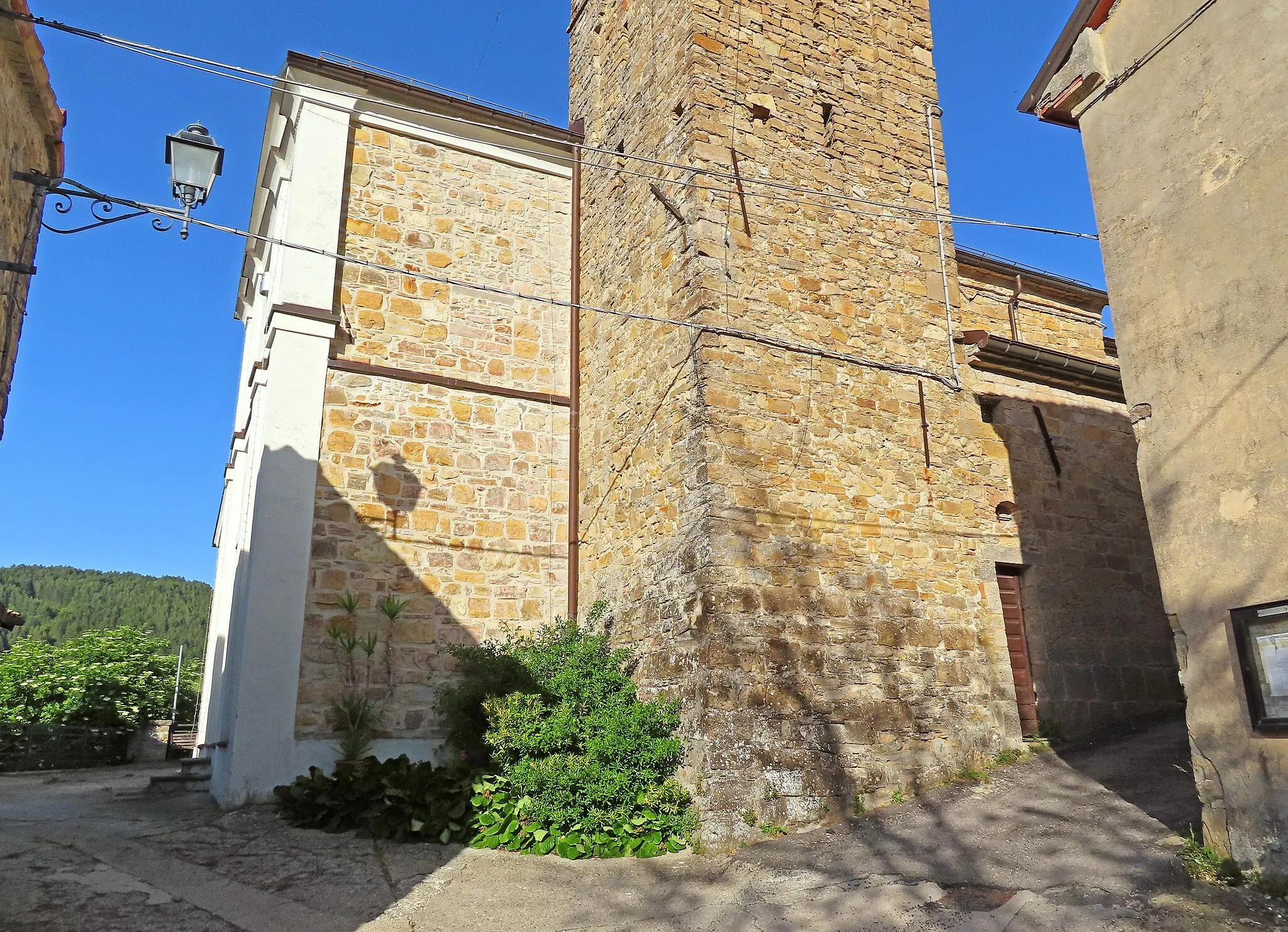 Photo showing: Lato ovest della chiesa di Sant'Apollinare