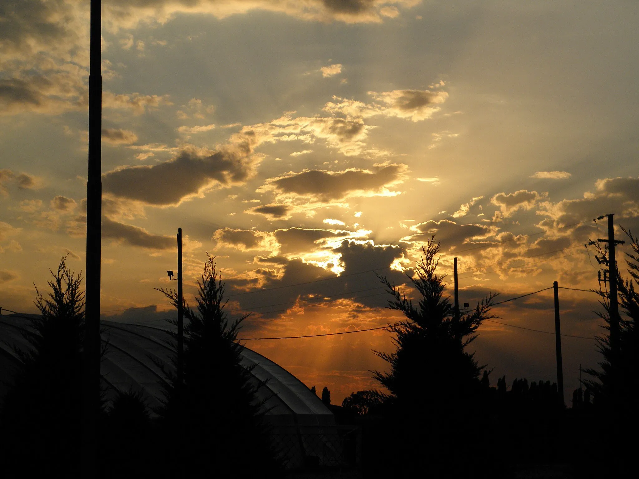 Photo showing: Ferrara: ultime luci prima del tramonto sulle campagne a sud dell'abitato.