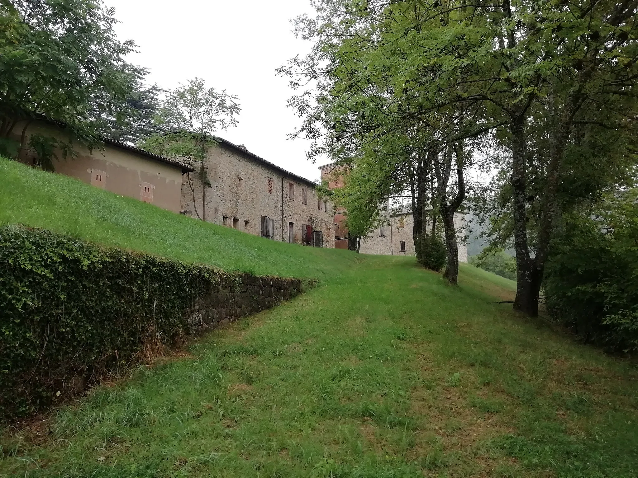 Photo showing: Serra Sarzana