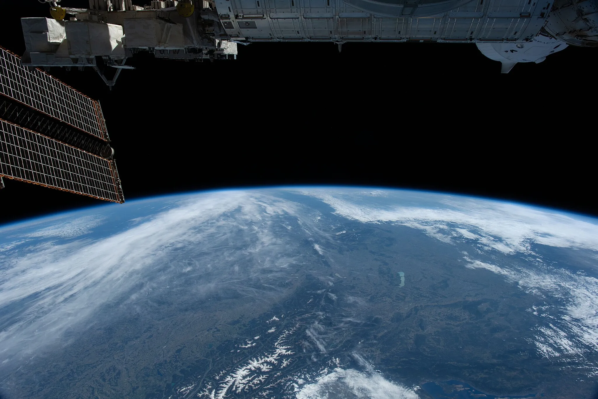 Photo showing: View of Earth taken during ISS Expedition 65.