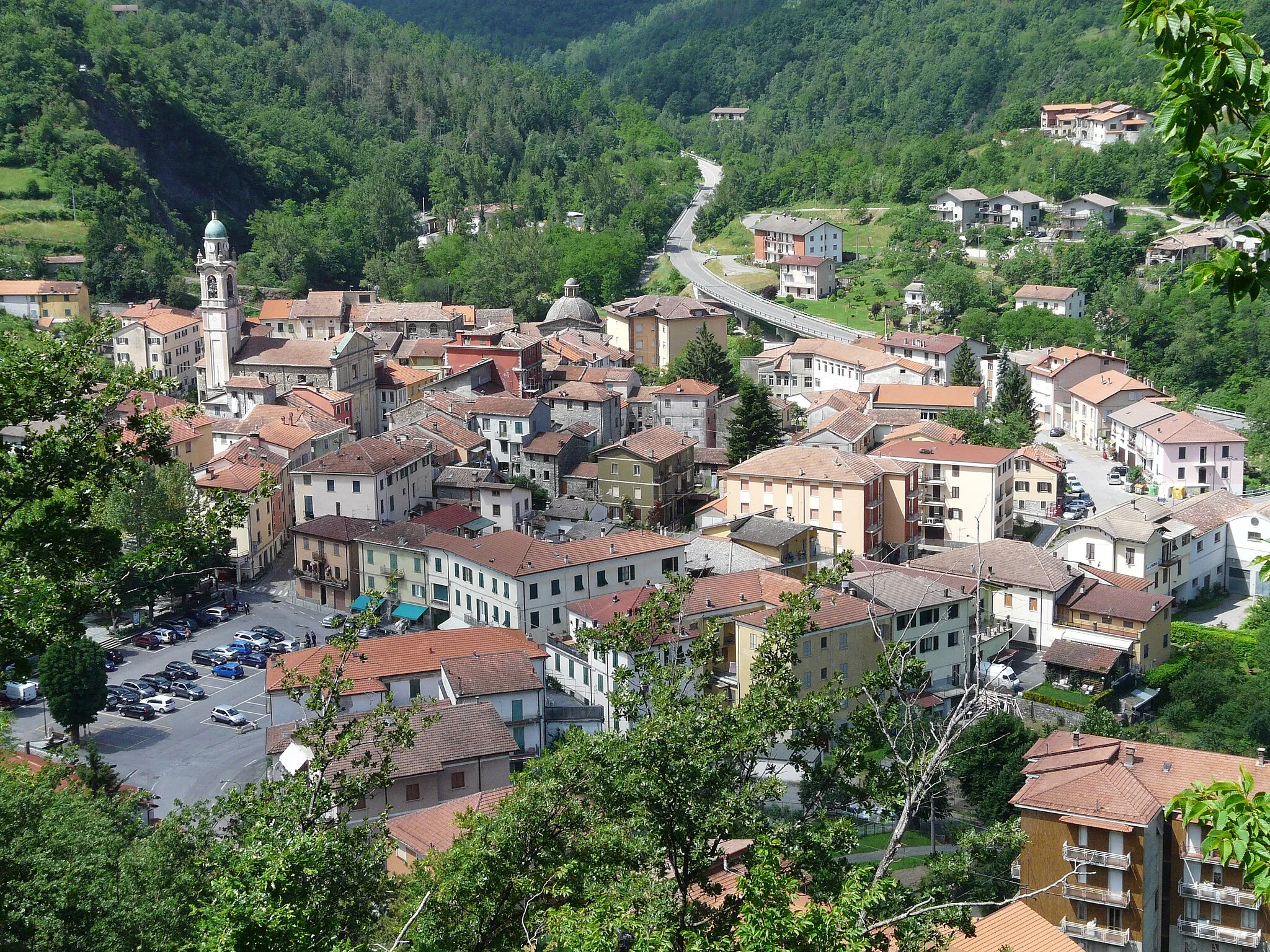 Photo showing: Panorama di Ottone, Emilia-Romagna, Italia