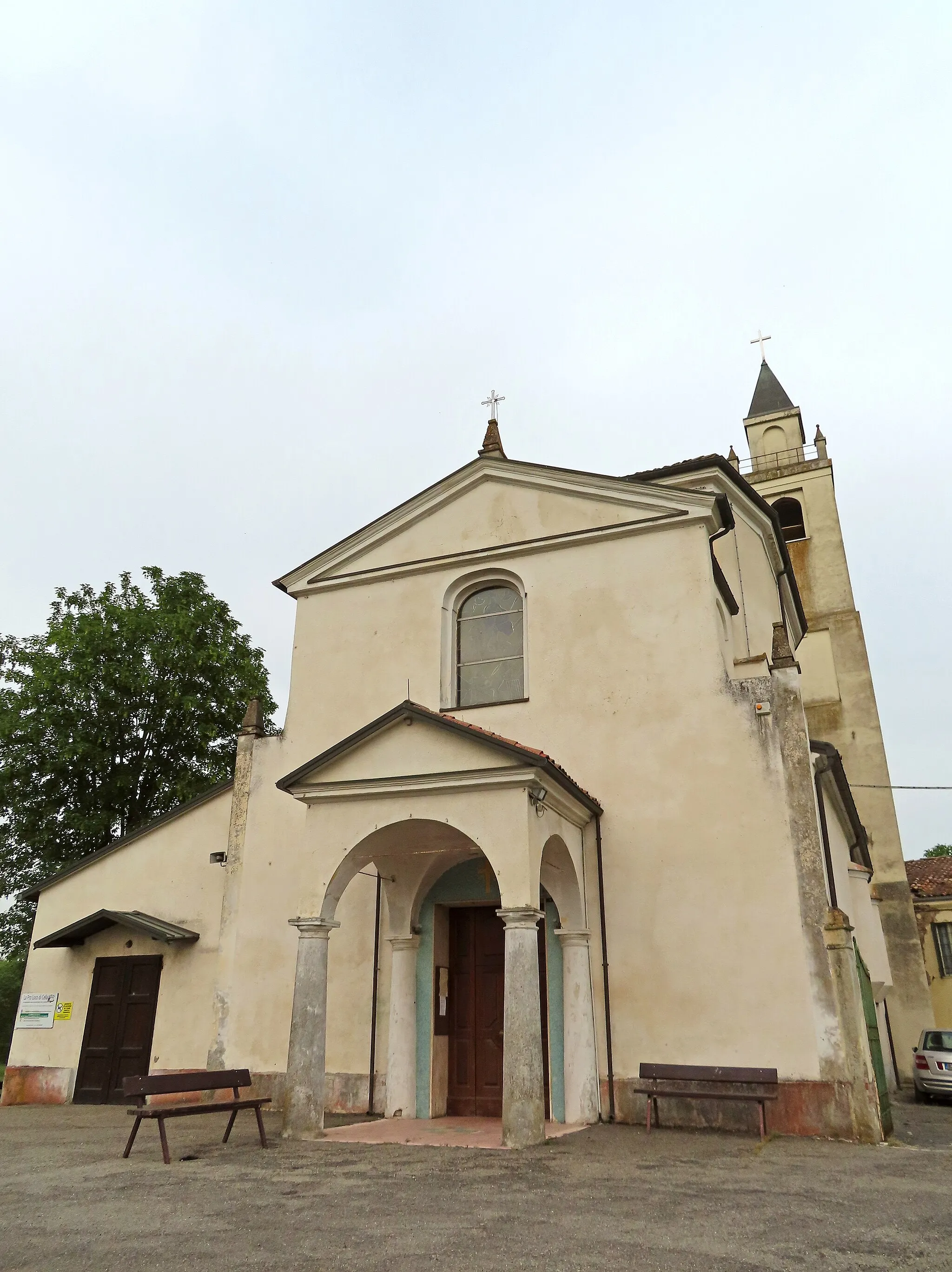 Photo showing: Facciata della chiesa di Santa Maria Assunta