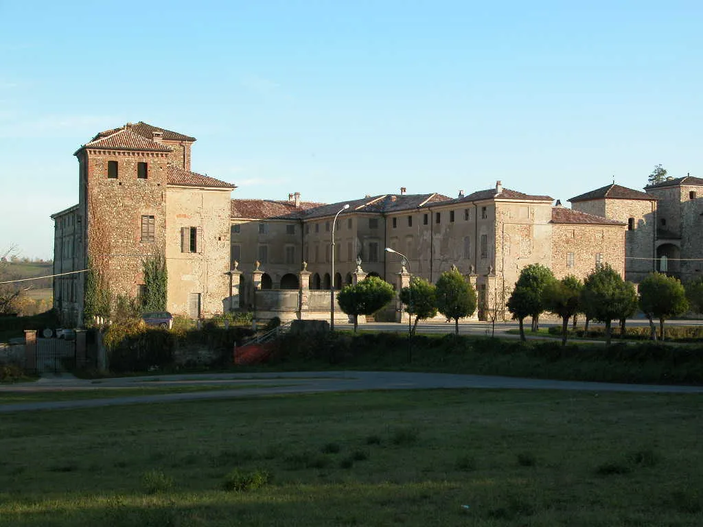 Photo showing: Foto mia personale, castello di Agazzano, palazzo residenziale, 2007