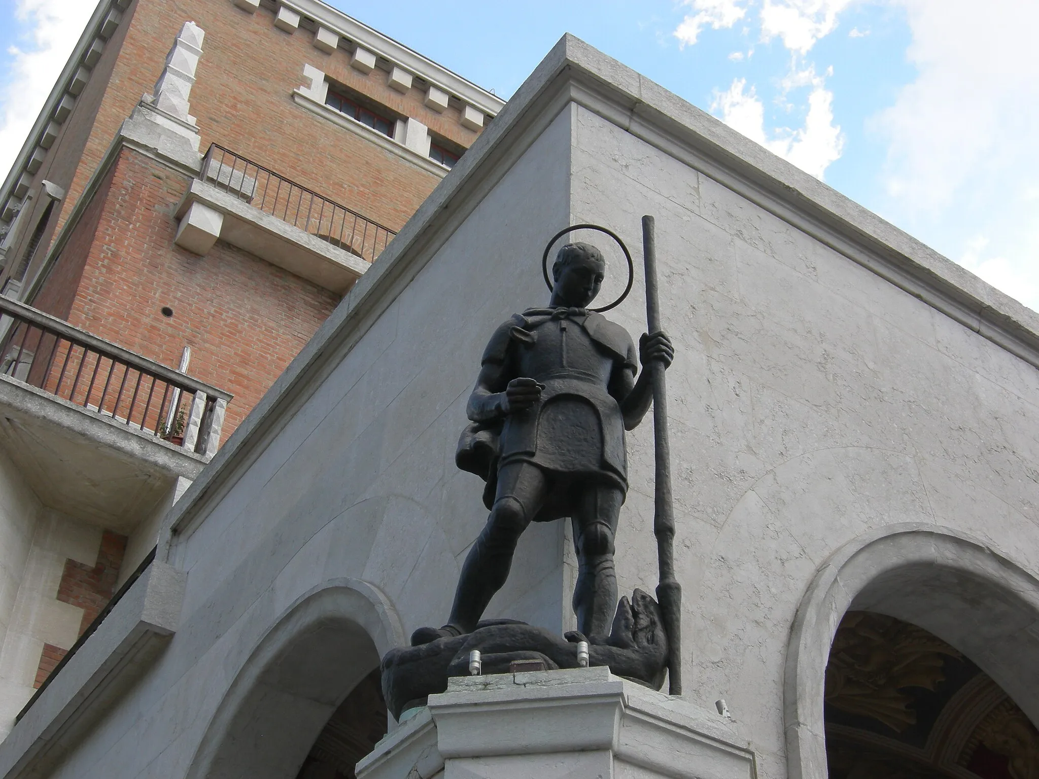 Photo showing: Napoleone Martinuzzi, San Giorgio che uccide il drago, palazzo delle poste, Ferrara.