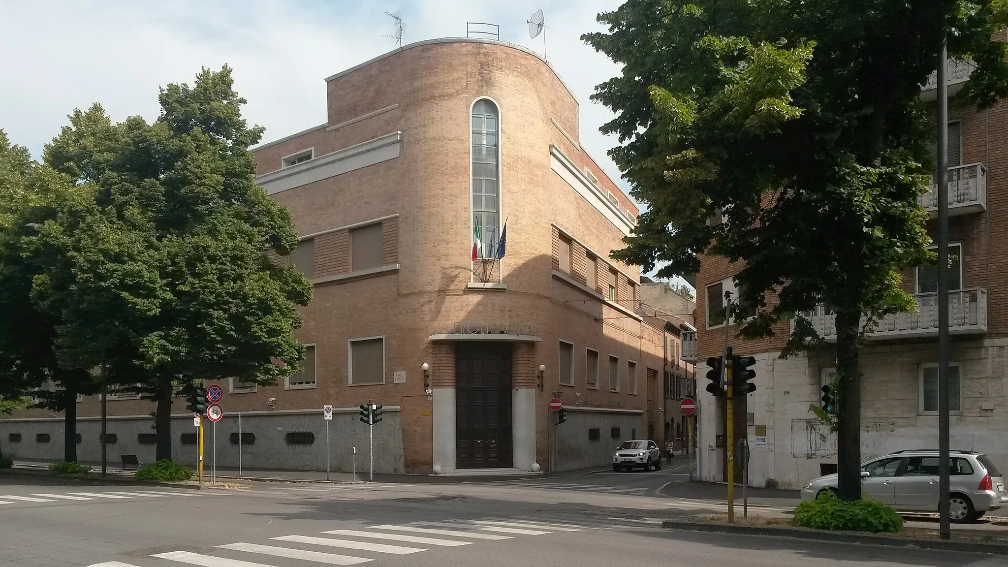 Photo showing: Il Palazzo dell'Aeronautica in viale Cavour 118, Ferrara.