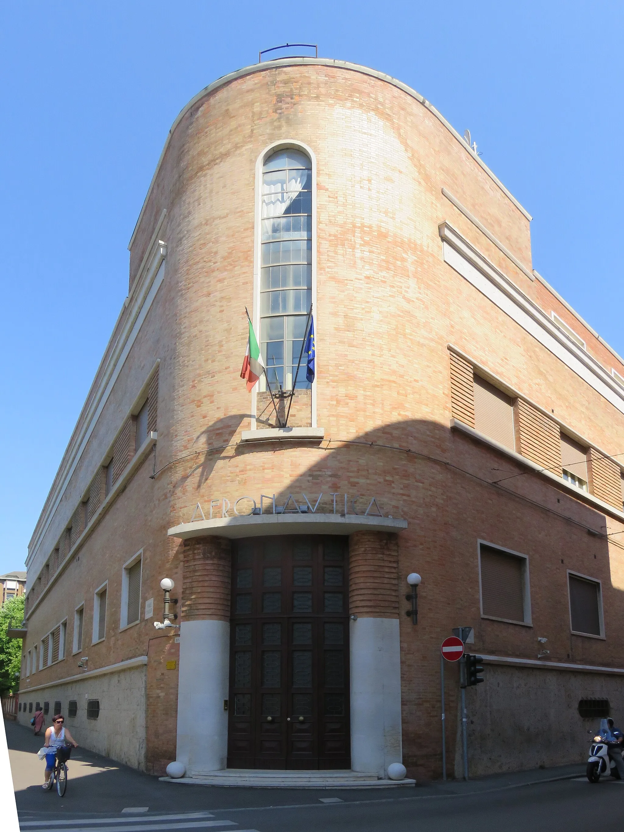 Photo showing: Palazzo dell'Aeronautica - Ferrara