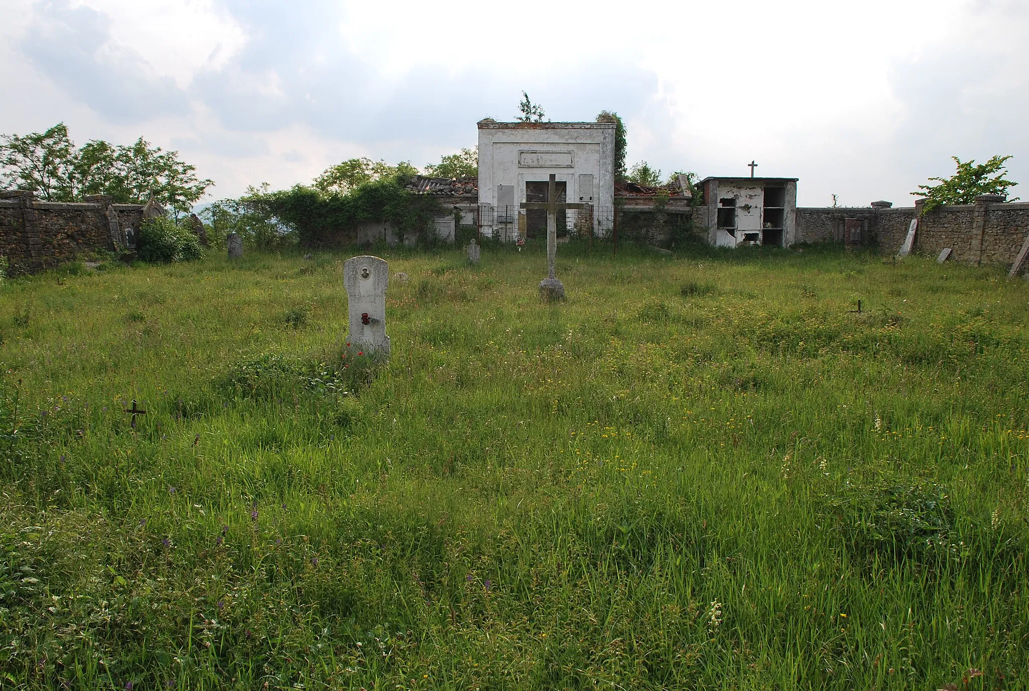 Photo showing: Val di Noce, Cimitero abbandonato (Meldola - FC)  22 Maggio 2012