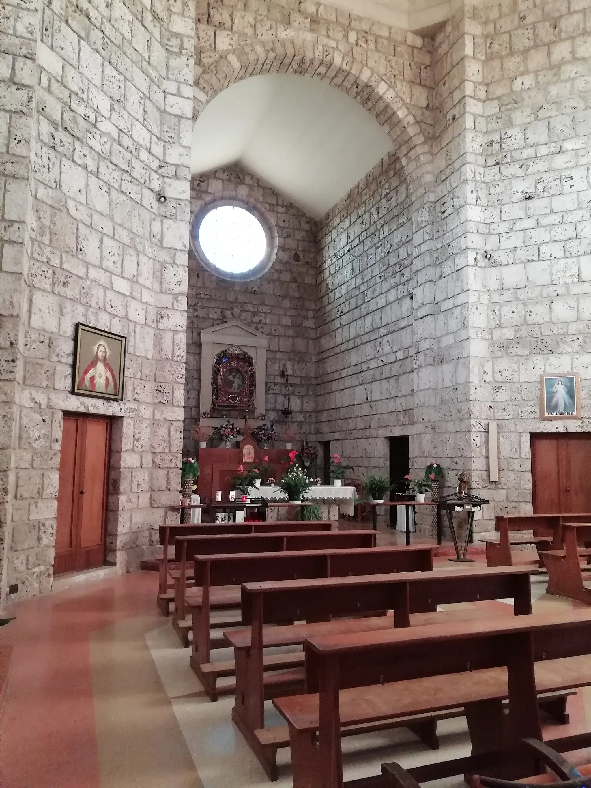 Photo showing: interno del Santuario della Madonna di Brasa (Castel d'Aiano)