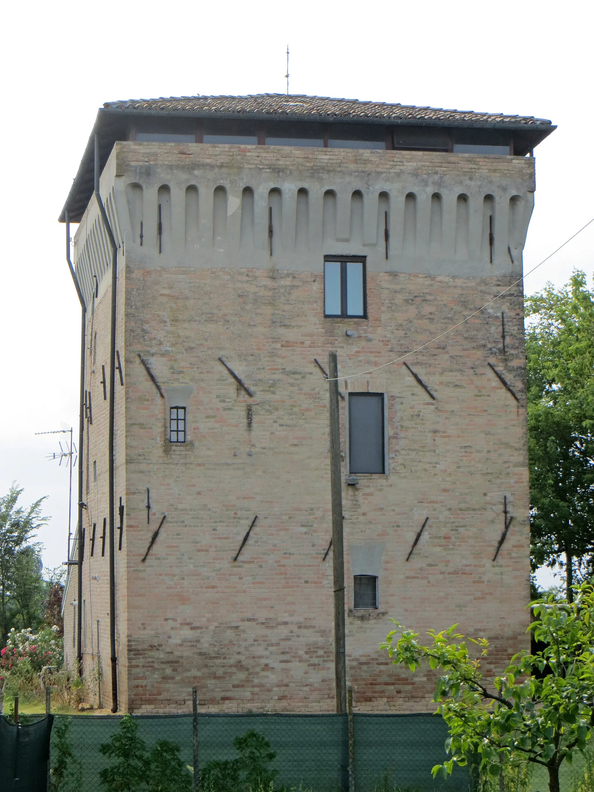 Photo showing: Torrione (Beneceto, Parma) - lato est