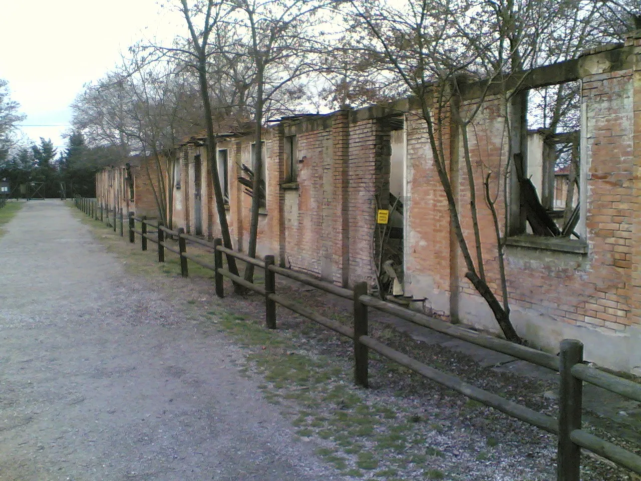 Photo showing: Campo di transito di Fossoli.