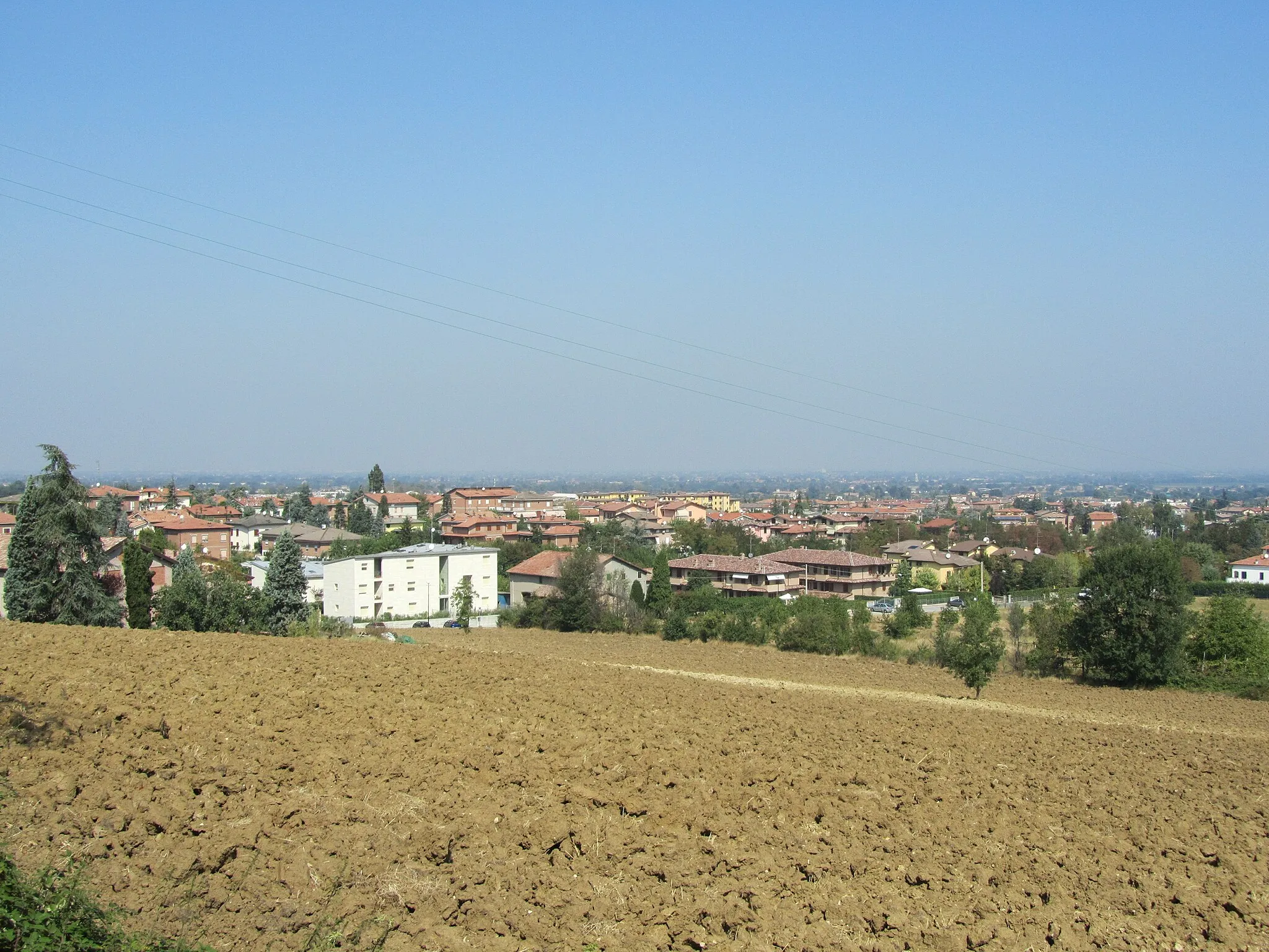Photo showing: View of Casalgrande, province of Reggio Emilia.