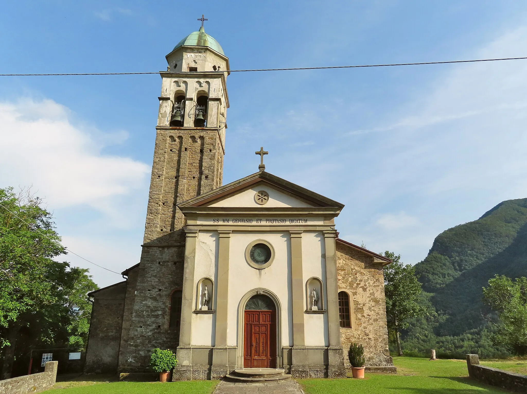 Photo showing: Facciata della chiesa dei Santi Gervaso e Protaso
