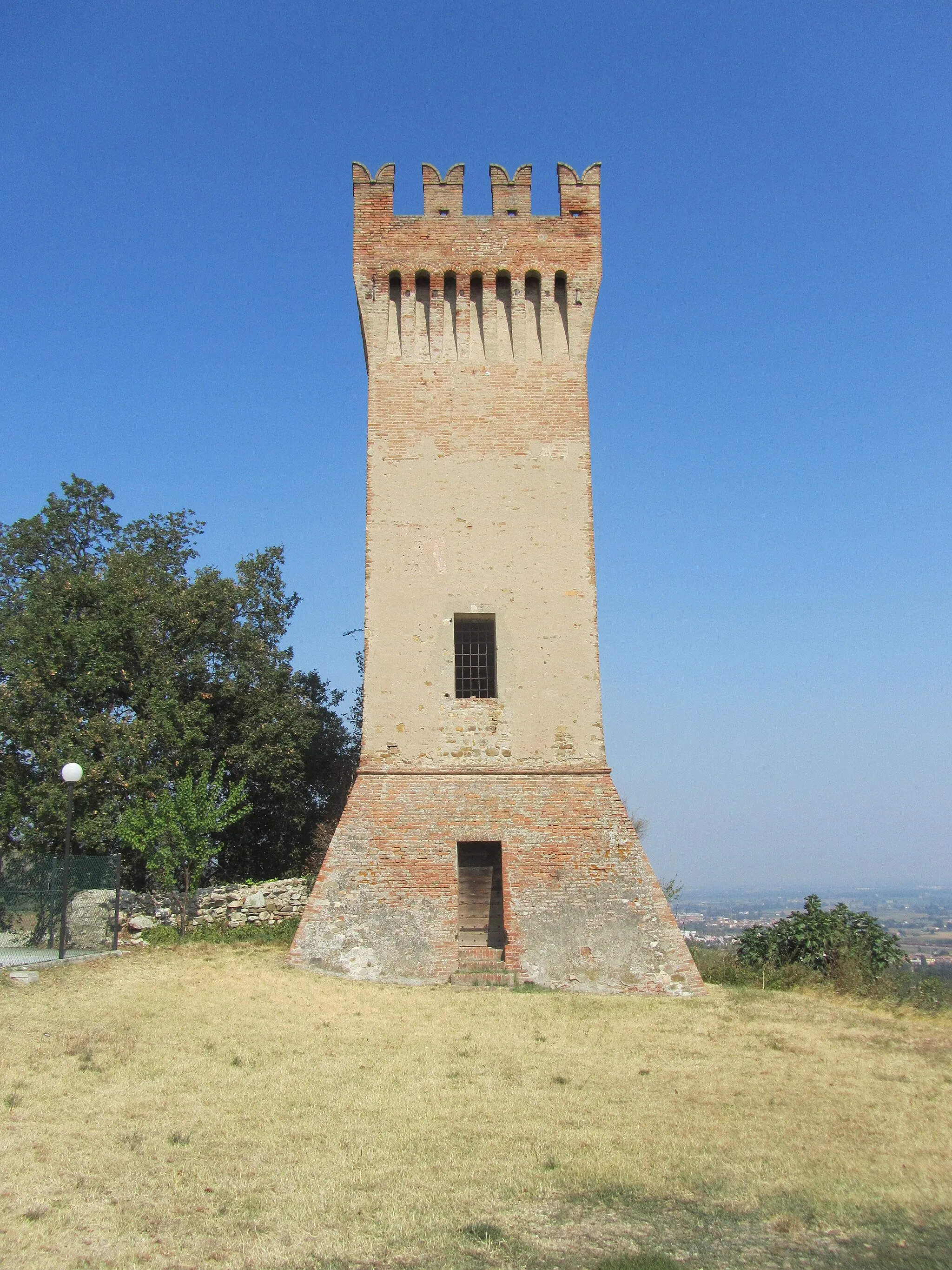 Photo showing: The castle of Dinazzano, province of Reggio Emilia.