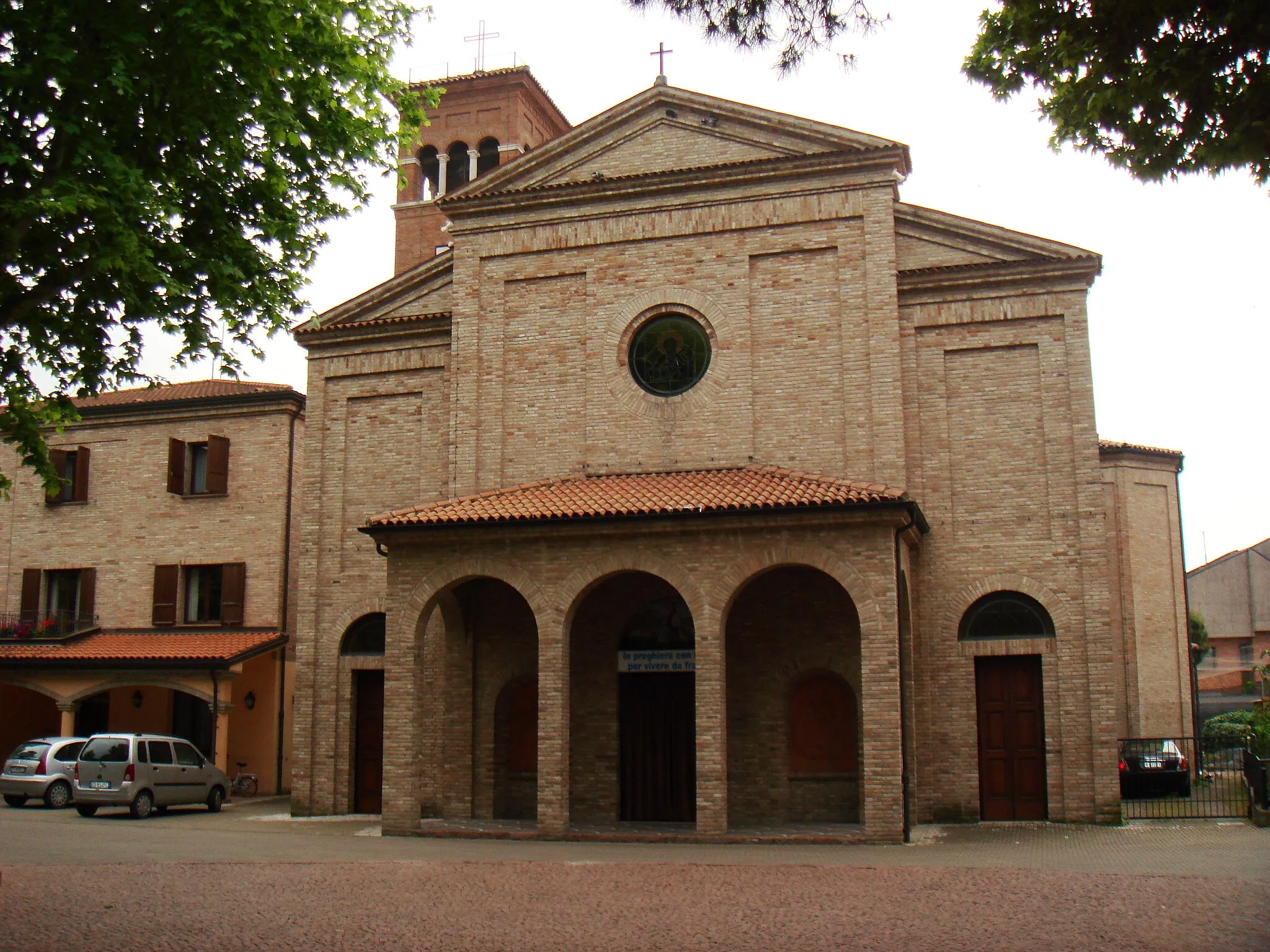 Photo showing: Bellaria, view of the Parish Church of the Sacred Heart from north-east.