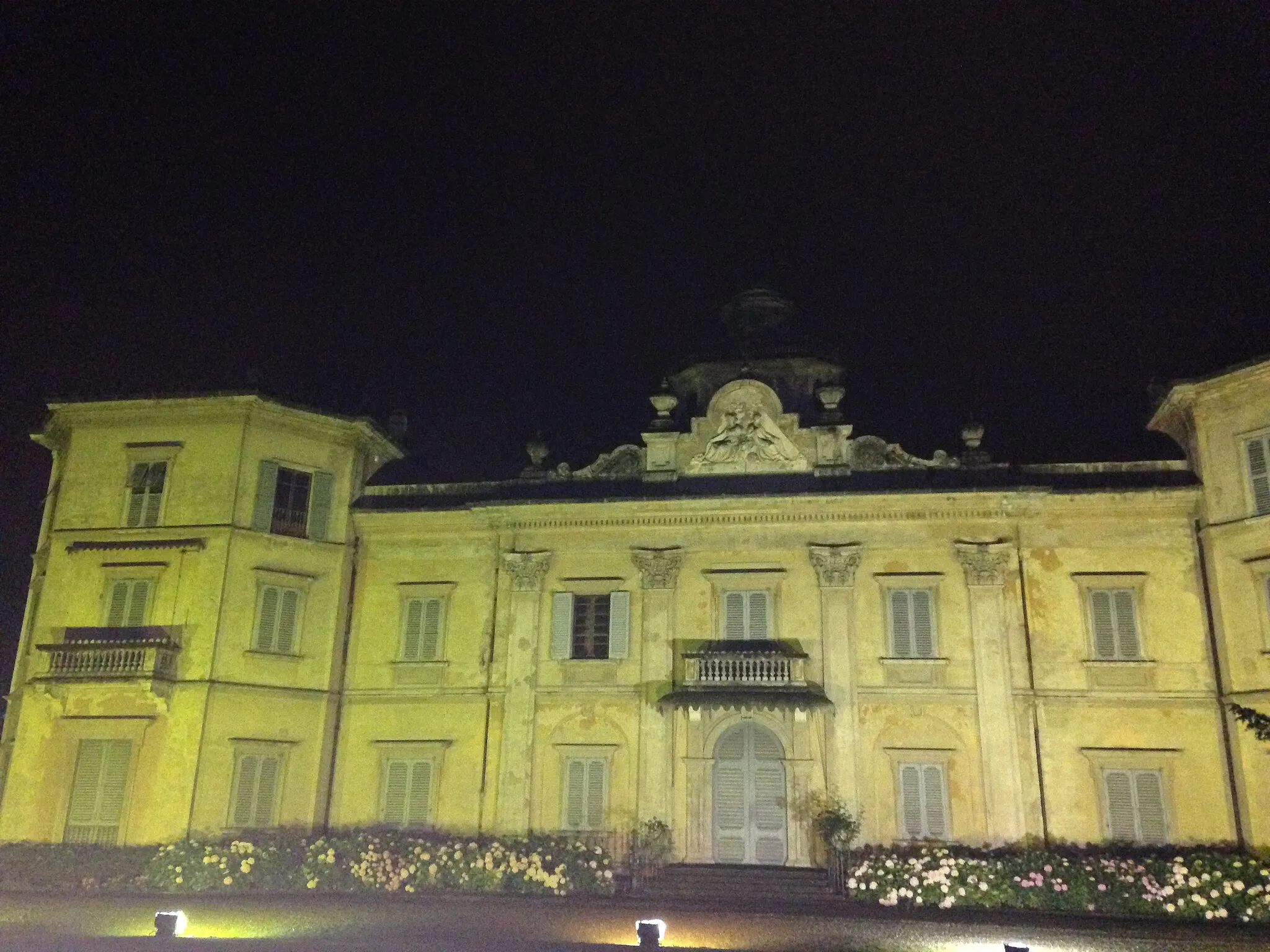 Photo showing: Villa Spalletti illuminata di notte