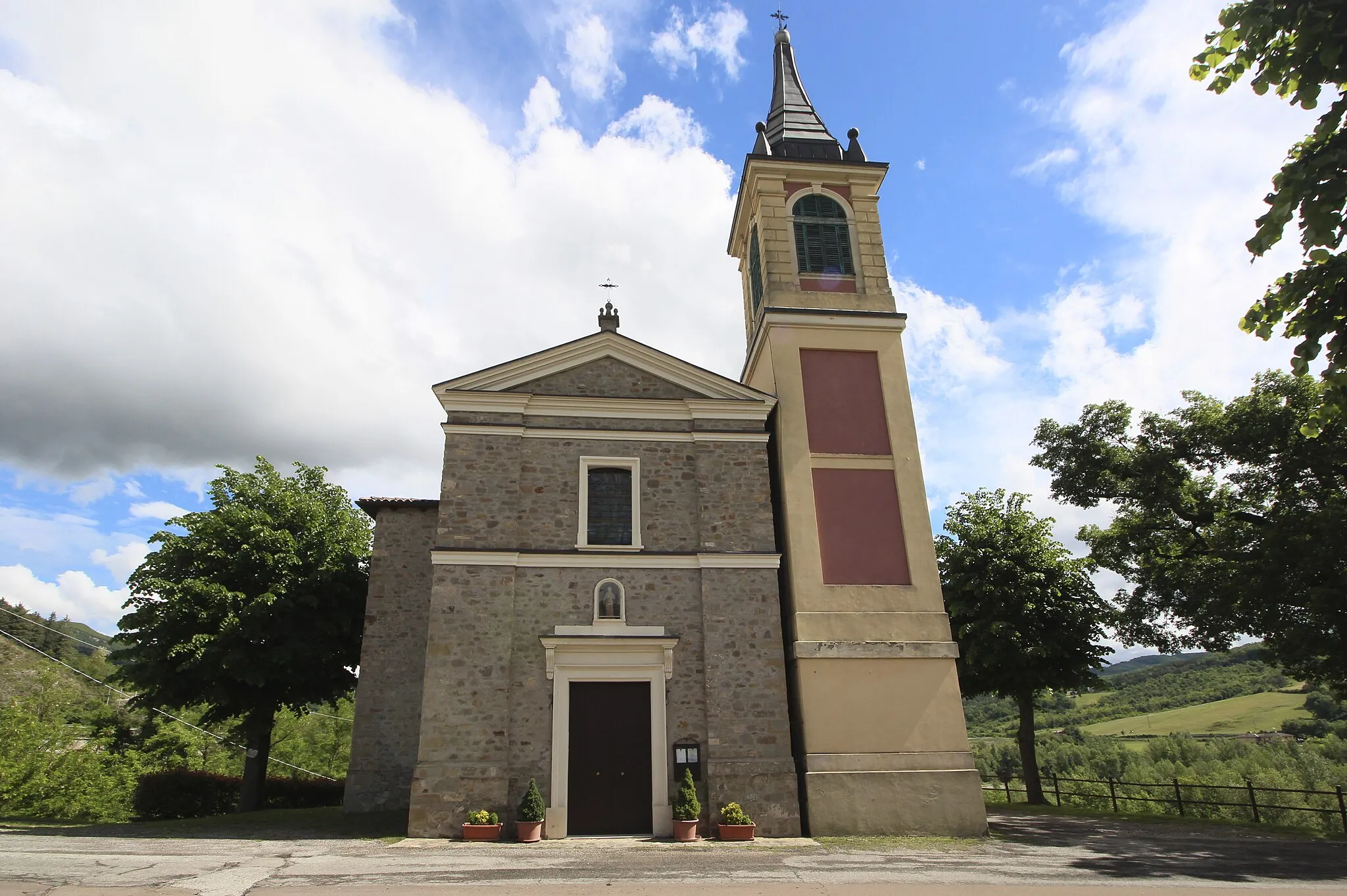 Photo showing: church Santa Giustina, Piandisetta, hamlet of Grizzana Morandi, Emilia-Romagna, Italy