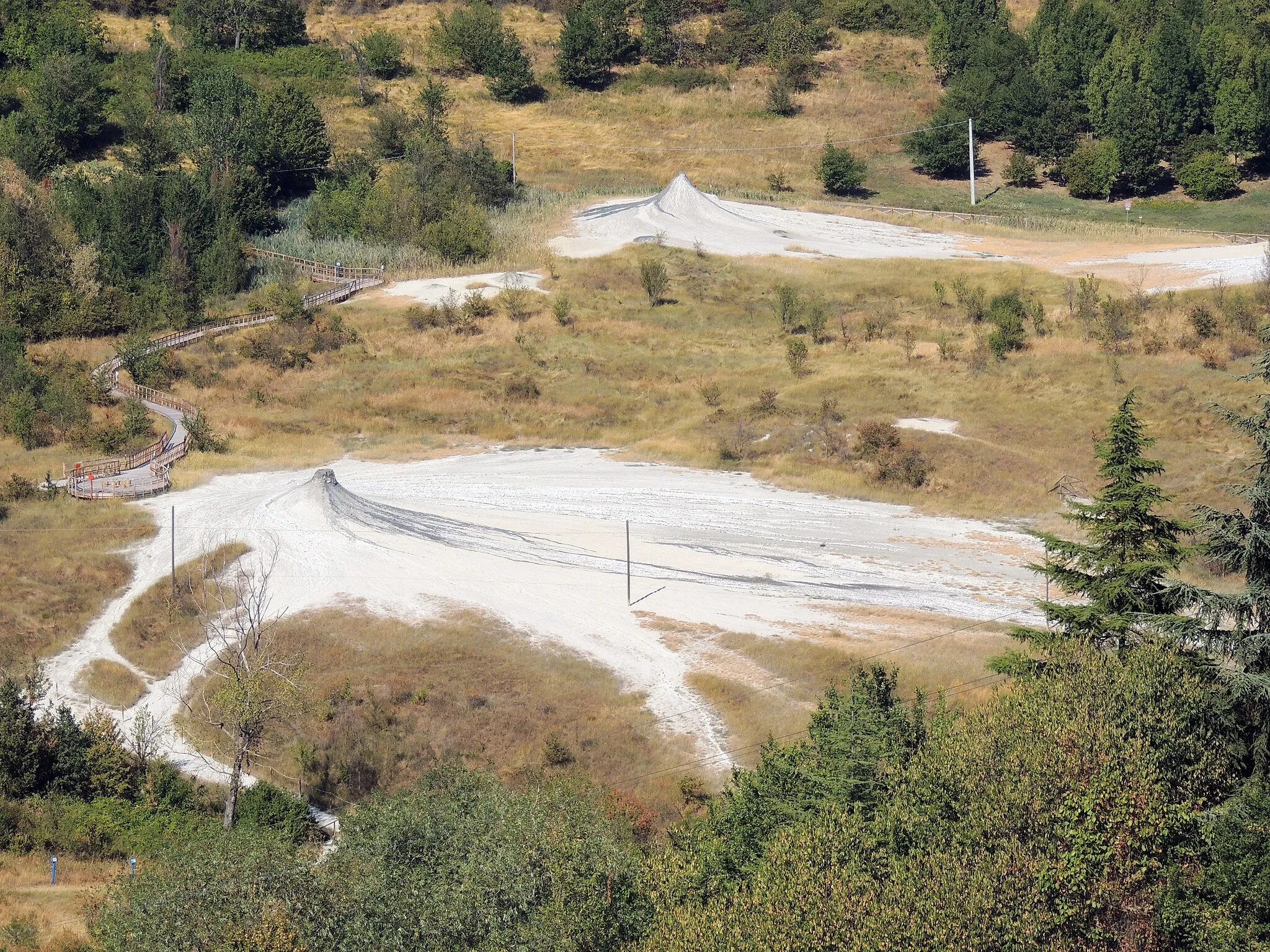 Photo showing: Depositi salini alle Salse di Nirano, presso Fiorano Modenese (MO).