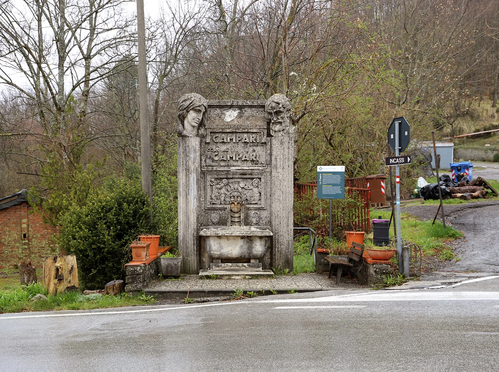 Photo showing: Fontana Campari (Le Piastre, Pistoia)