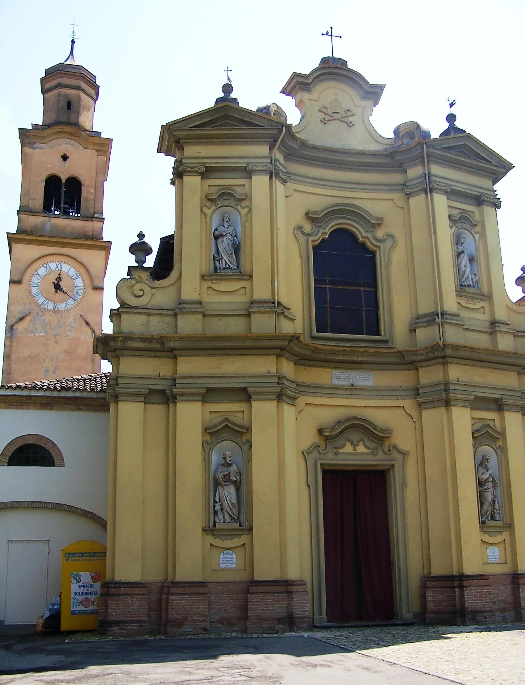 Photo showing: Chiesa di San Pietro Apostolo a Carignano (Parma)