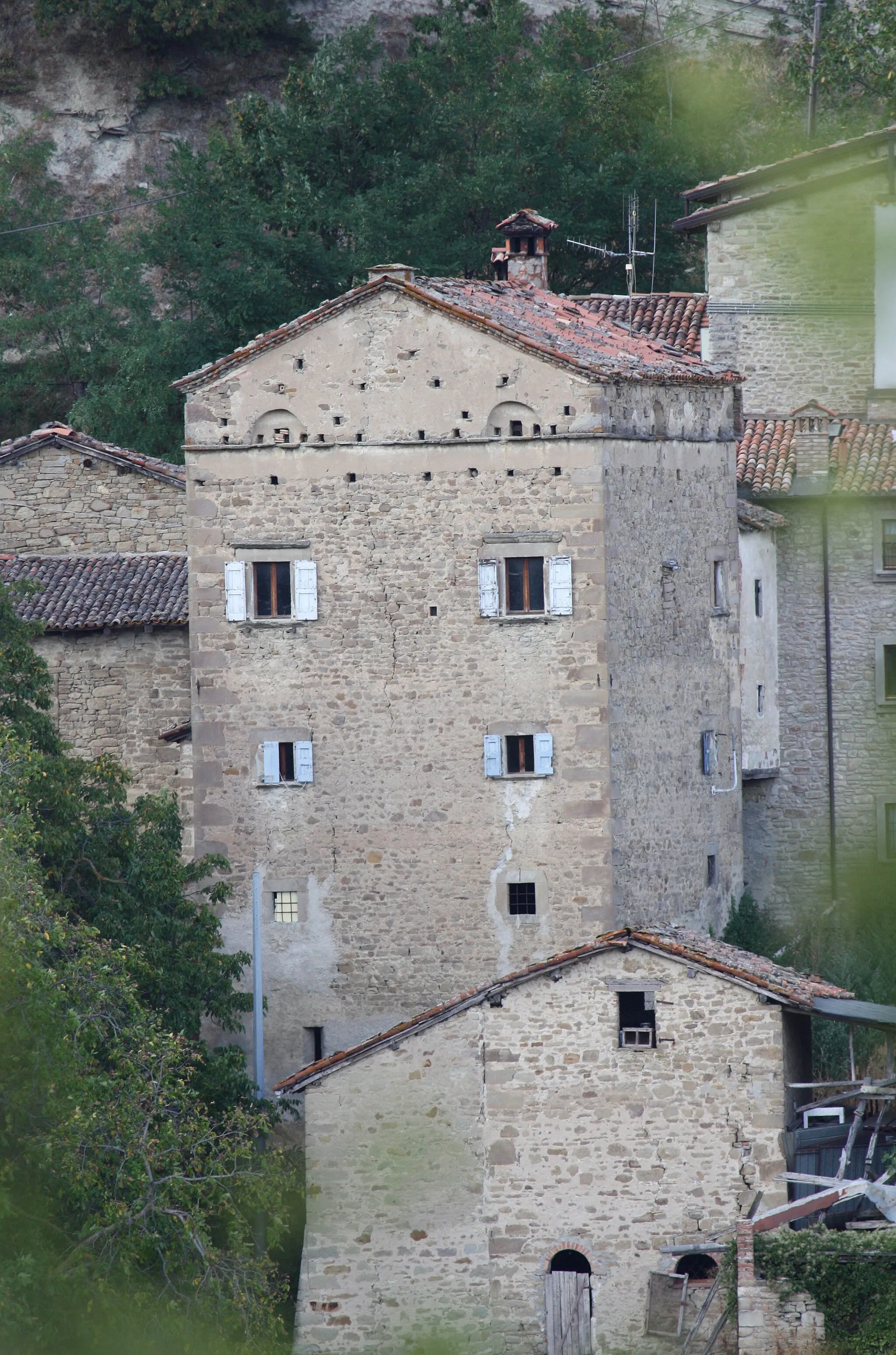 Photo showing: Casa torre "Macina", XVI secolo.