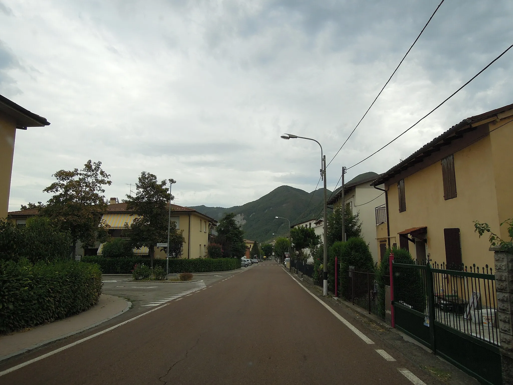 Photo showing: Pian di Venola (frazione di Marzabotto), strada principale