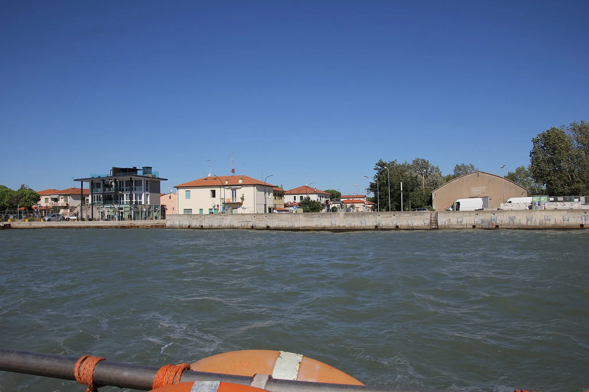 Photo showing: Ravenna, Porto Corsini