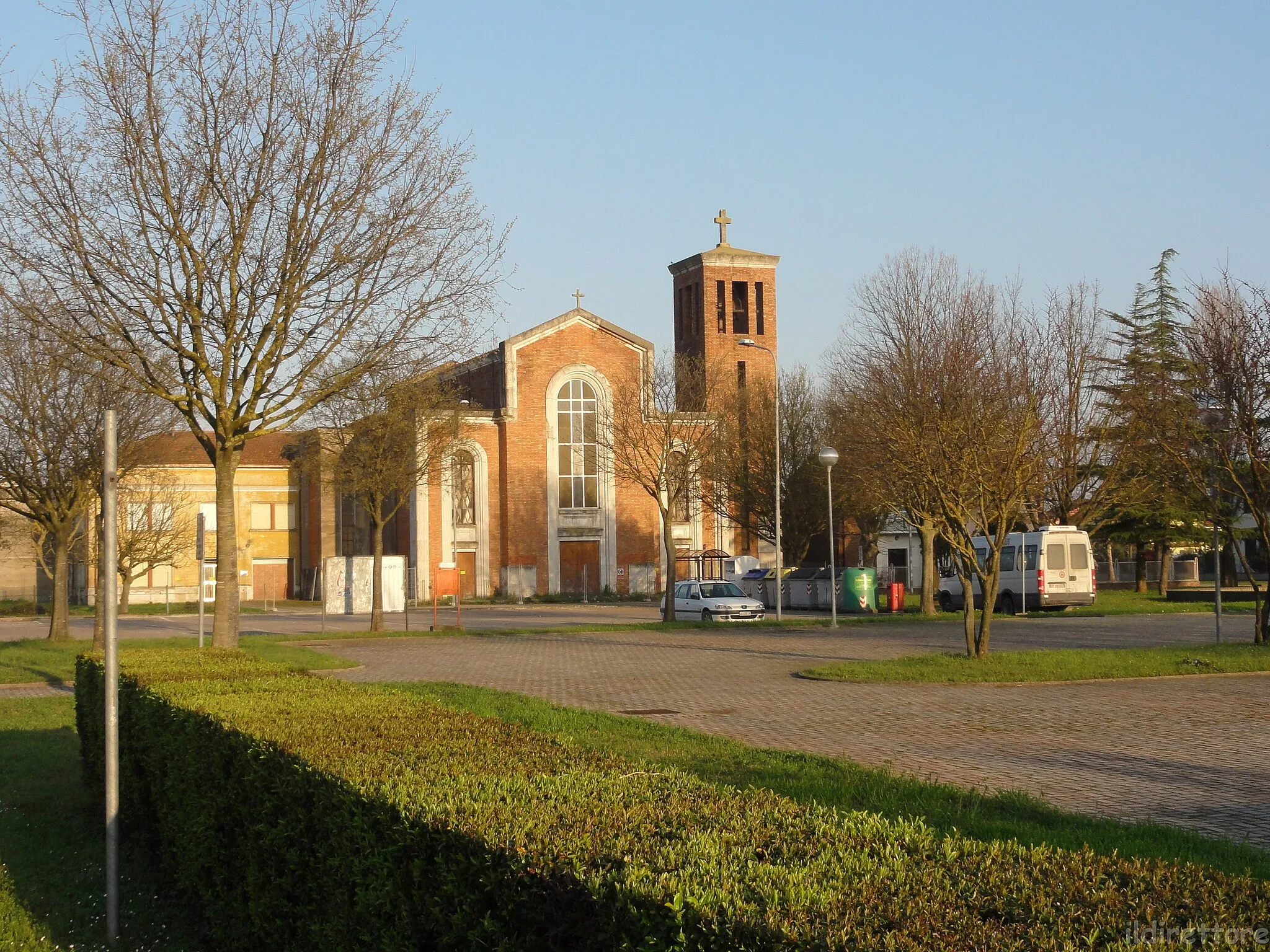 Photo showing: Anita, frazione di Argenta: la chiesa della Beata Vergine Immacolata.