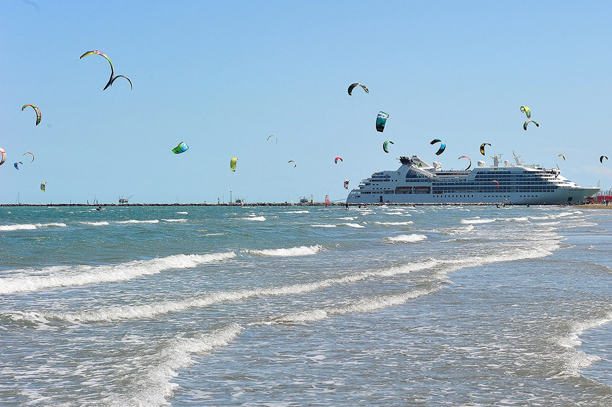 Photo showing: Wind, Marina Romea (Italy), 18 maggio 2013 031