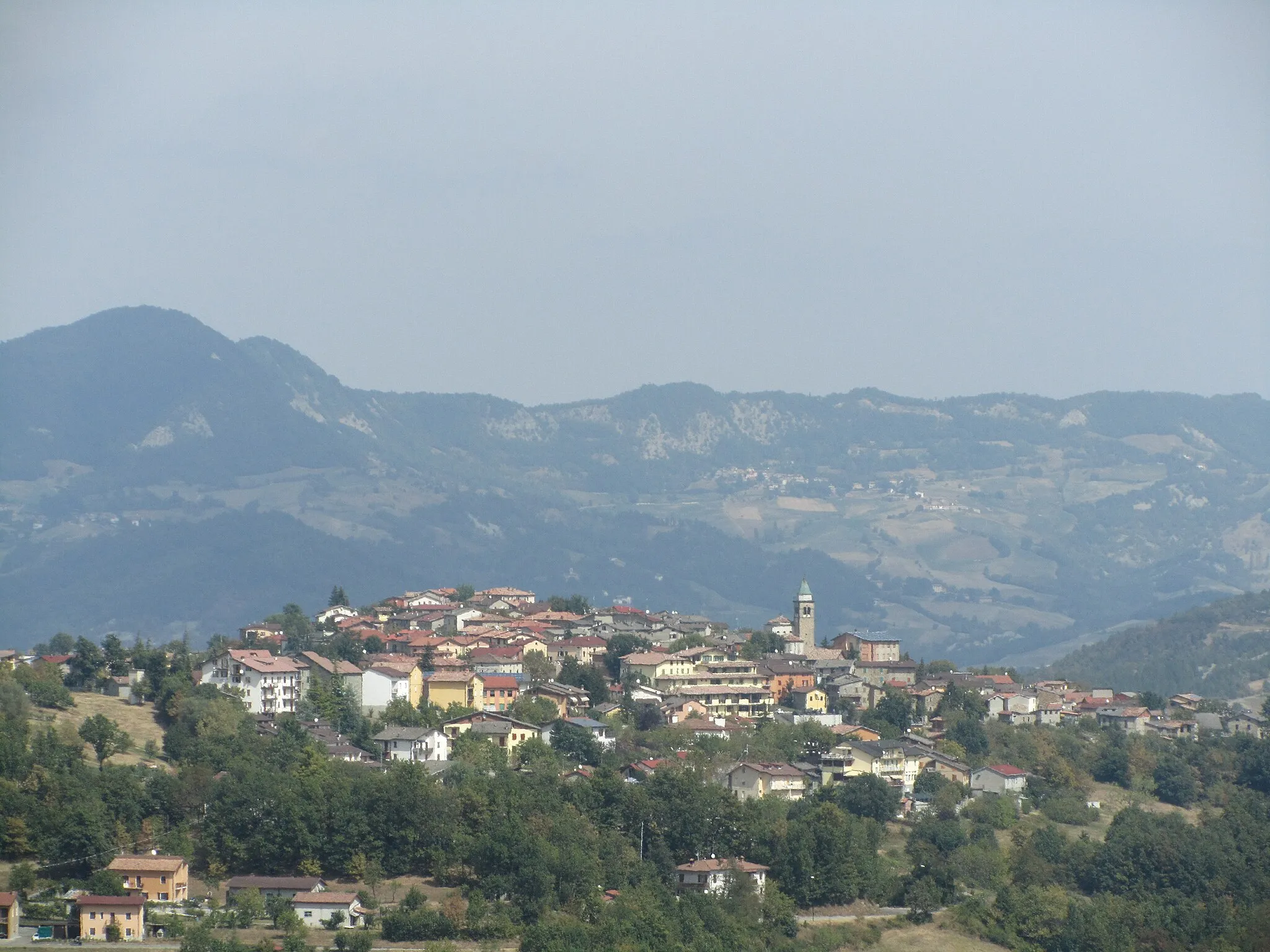 Photo showing: Panorama of Villa Minozzo, province of Reggio Emilia.