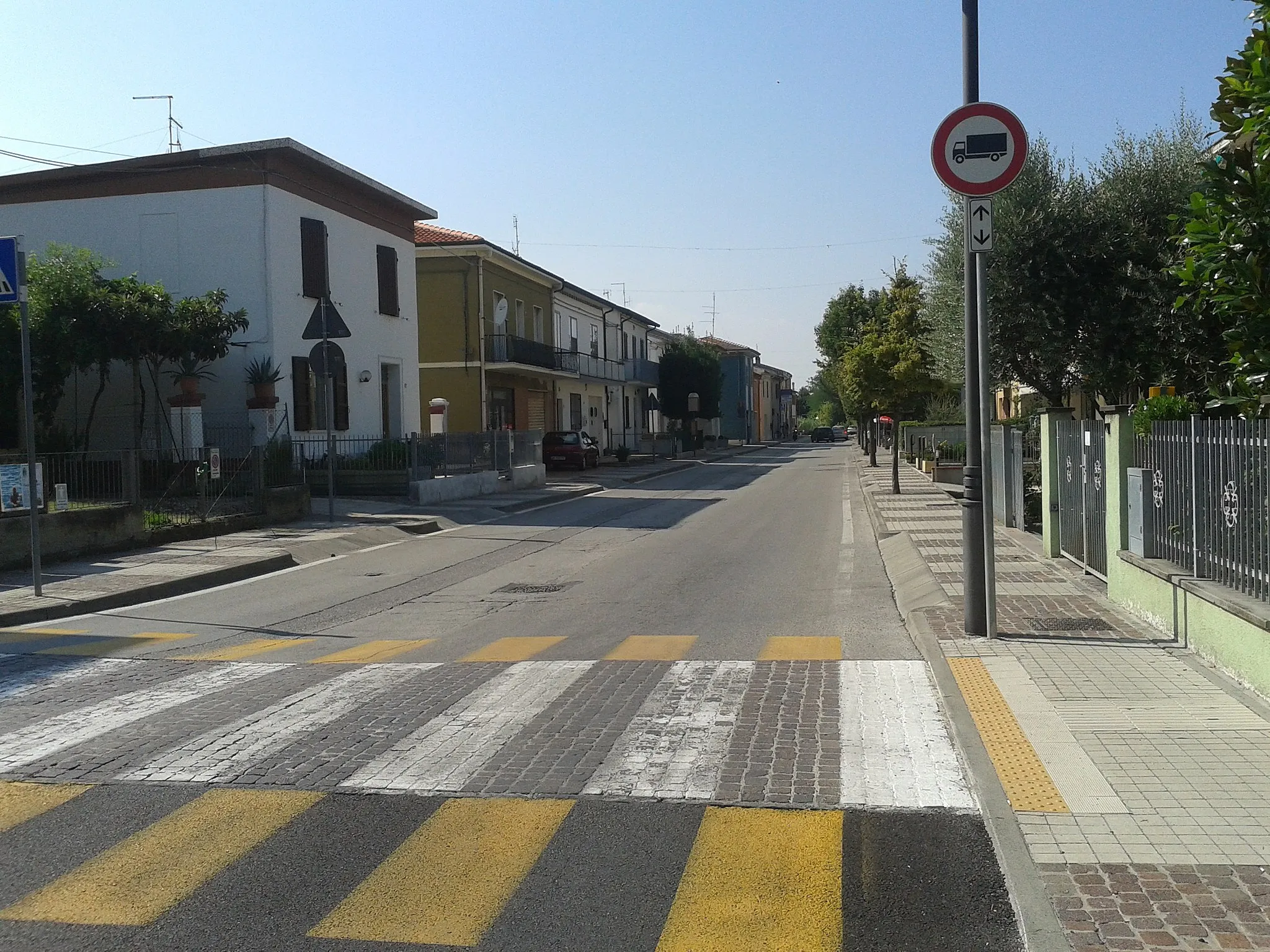 Photo showing: Via Emilia Vecchia a San Vito, vicino Rimini.