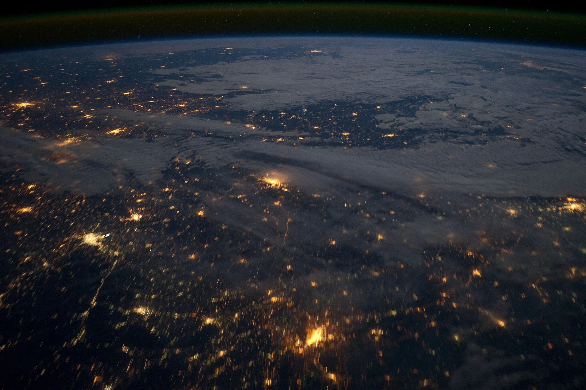 Photo showing: View of Earth taken during ISS Expedition 29.